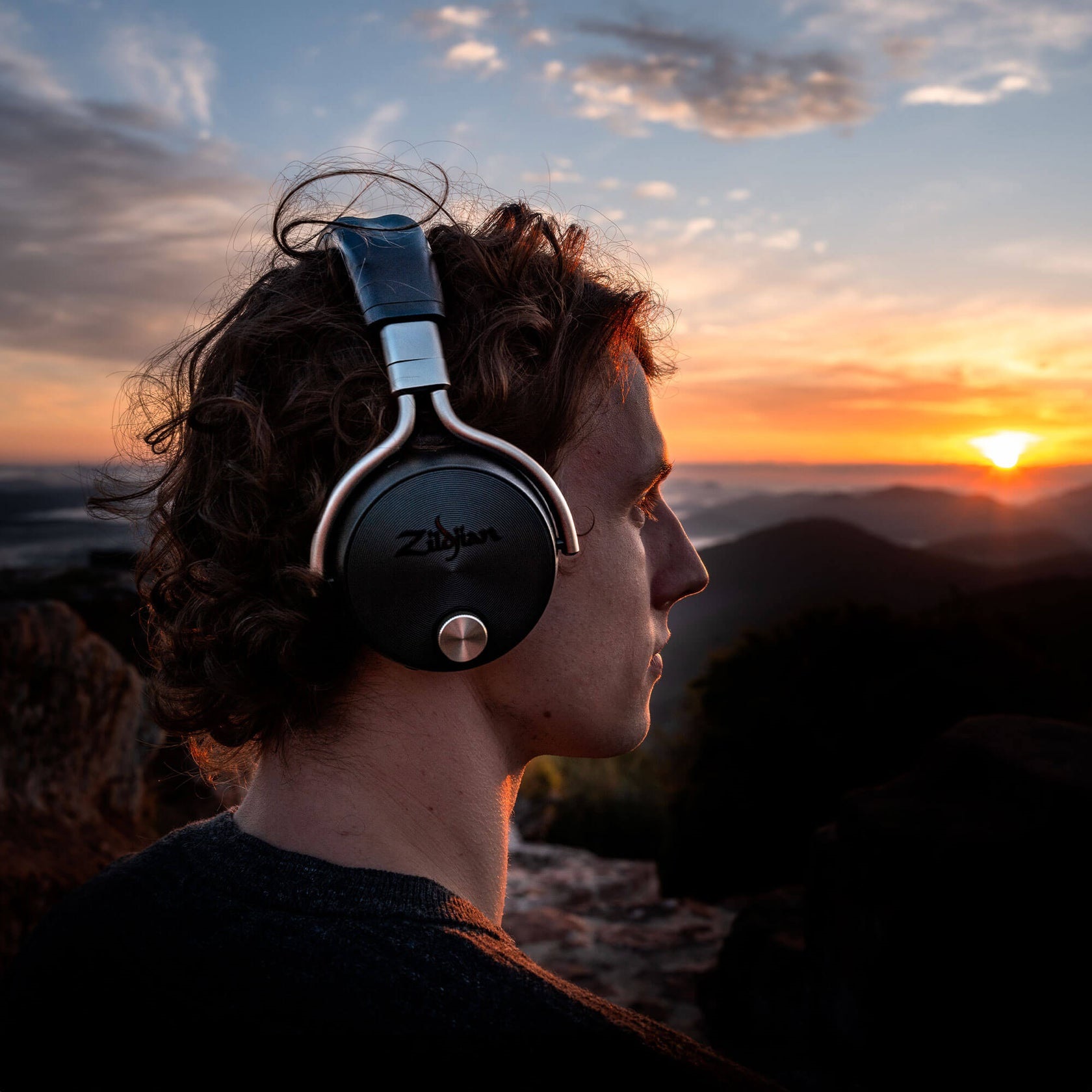 Zildjian Alchem-E Perfect Tune Headphones Black (obrázek 4)