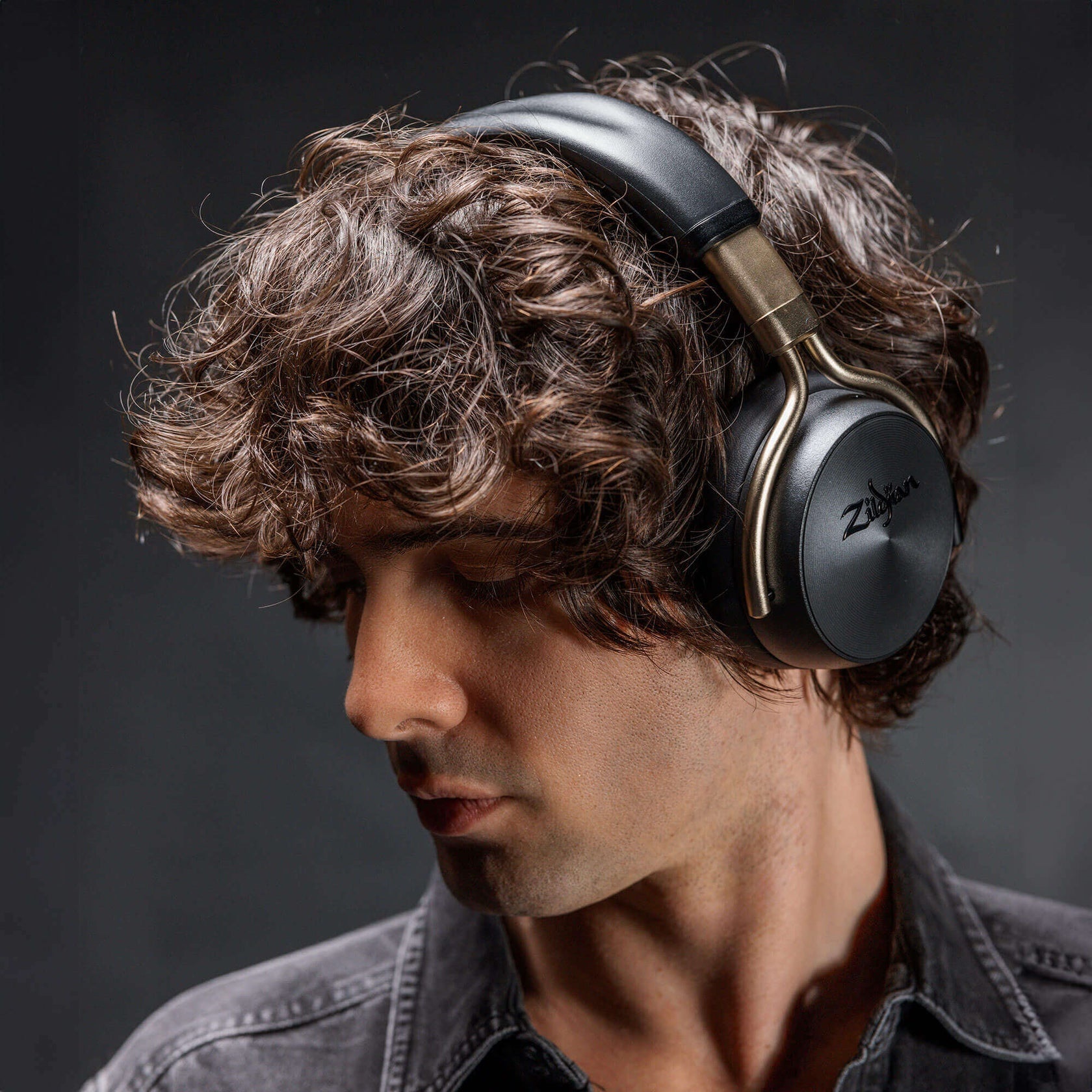 Zildjian Alchem-E Perfect Tune Headphones Black (obrázek 5)