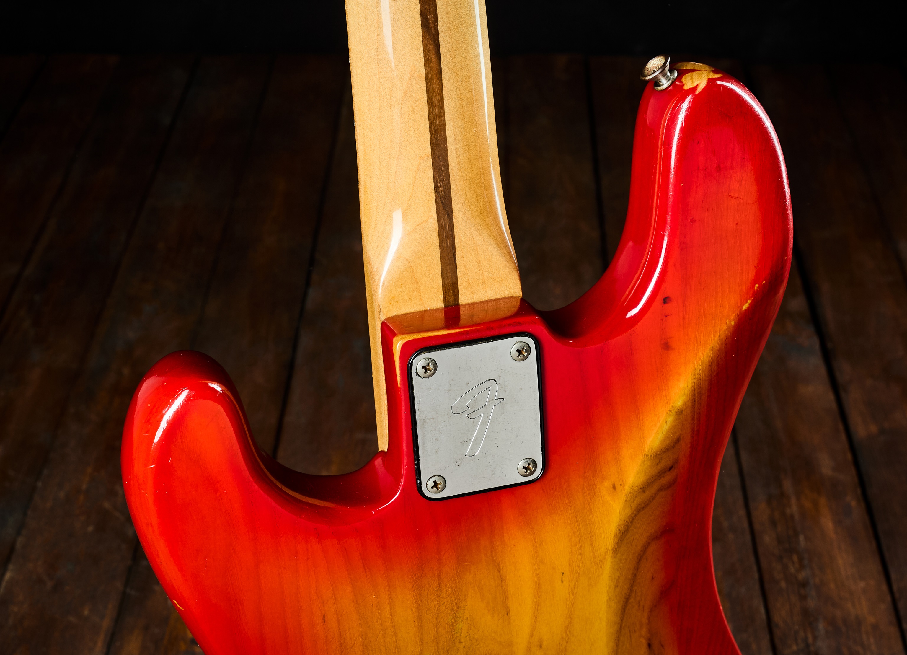 Fender 1982 Precision Bass MN Sienna Burst (obrázek 5)