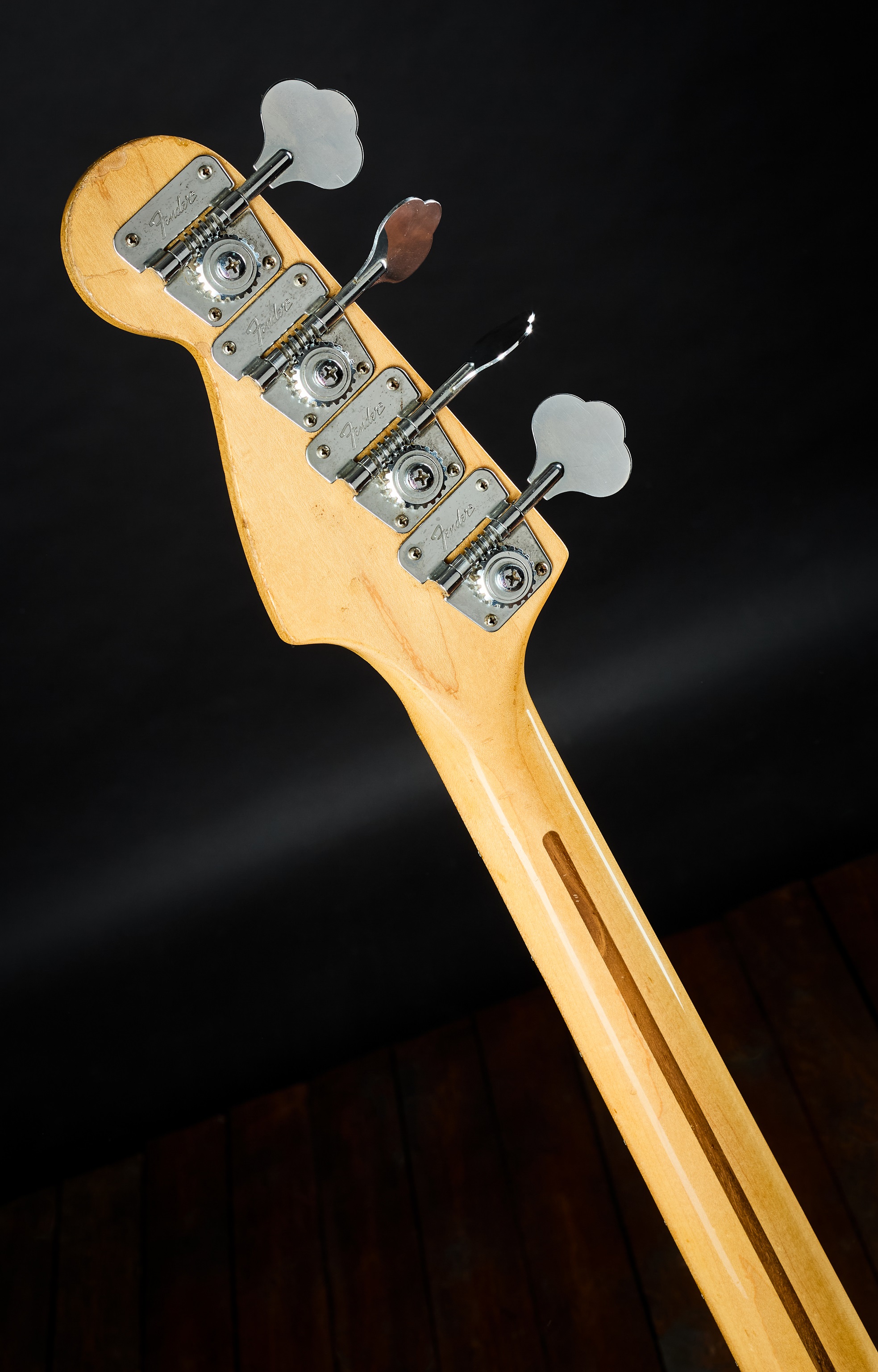 Fender 1982 Precision Bass MN Sienna Burst (obrázek 7)