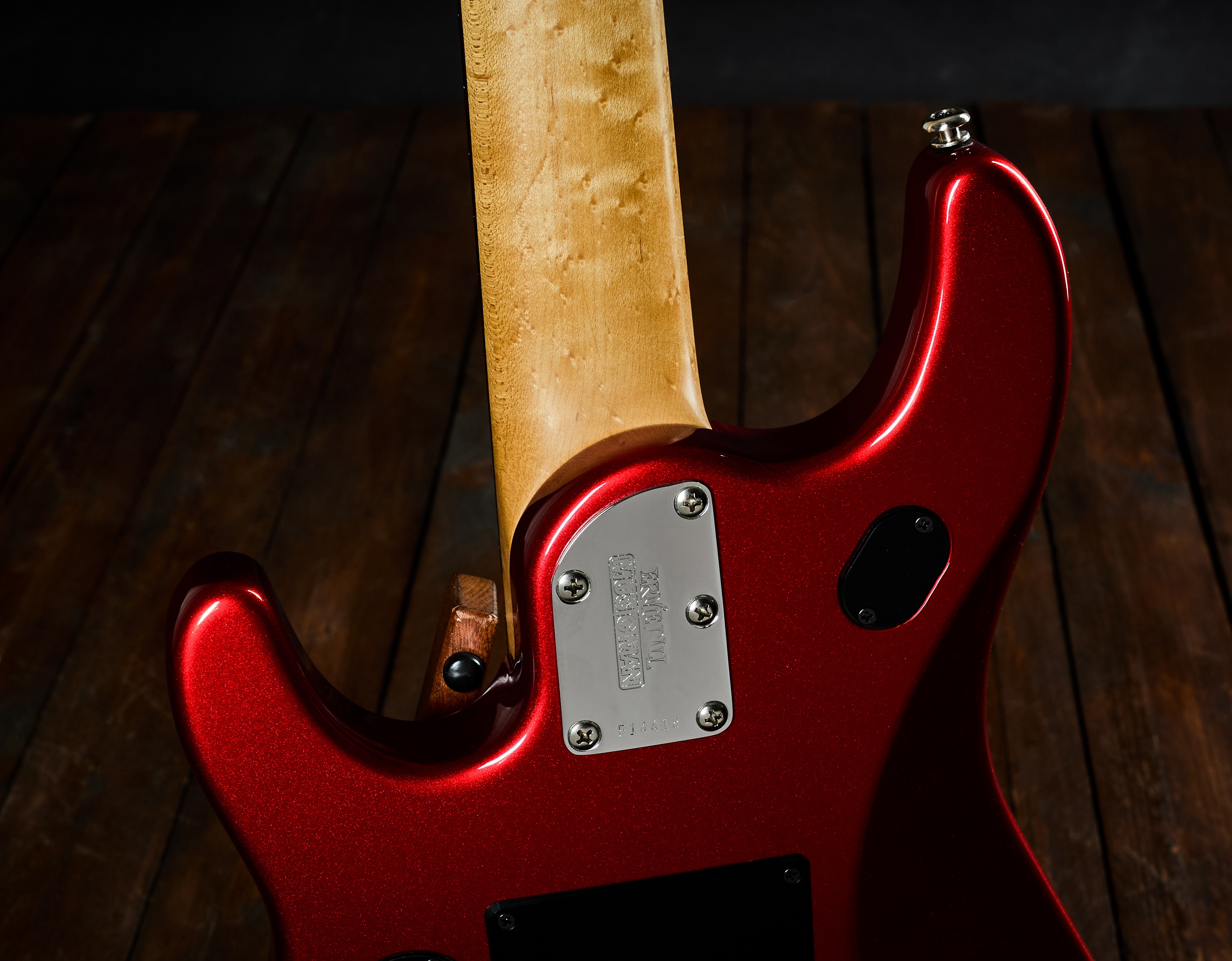 Music Man 2006 Petrucci Piezo JP7 Cardinal Red (obrázek 5)