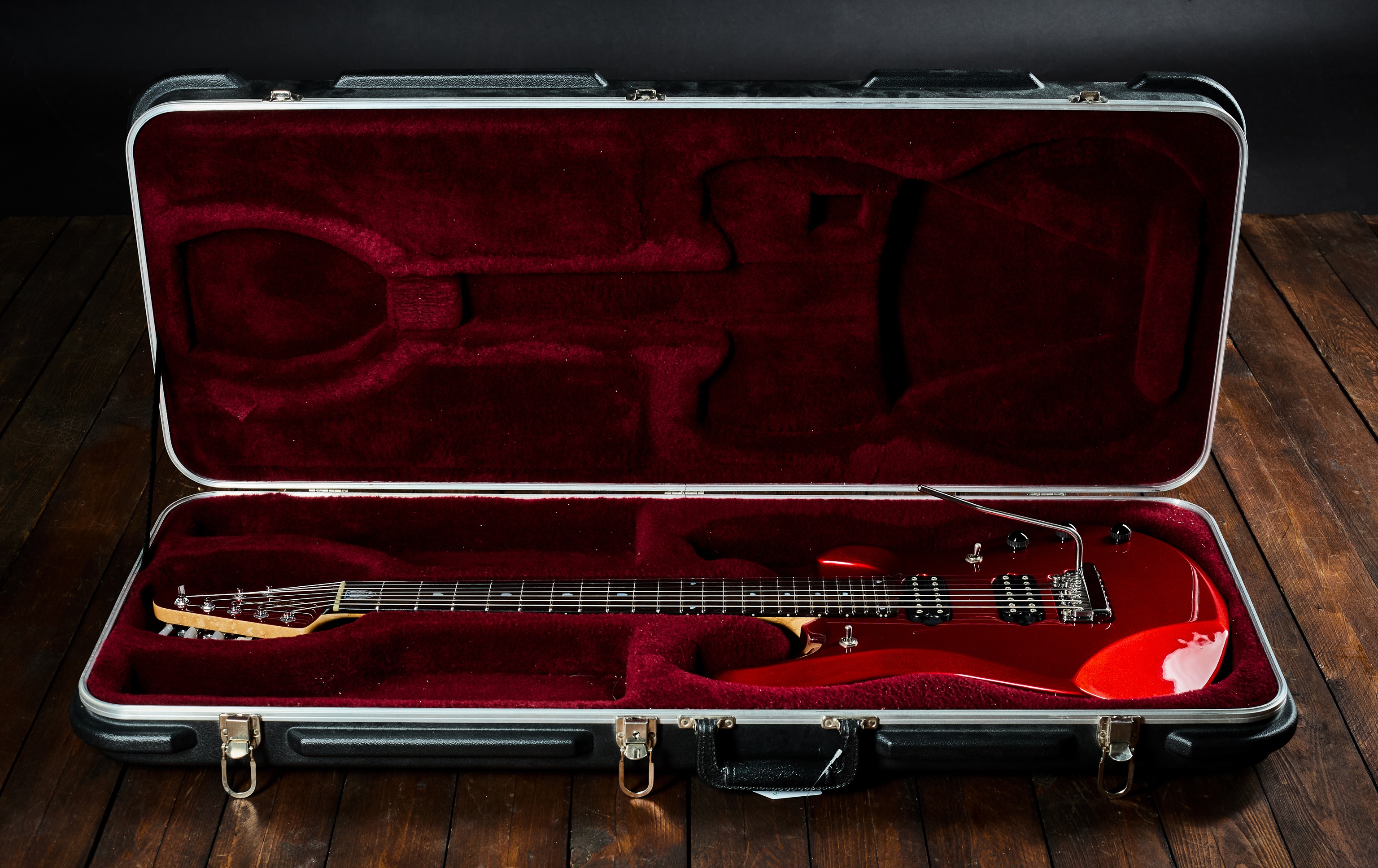 Music Man 2006 Petrucci Piezo JP7 Cardinal Red (obrázek 8)