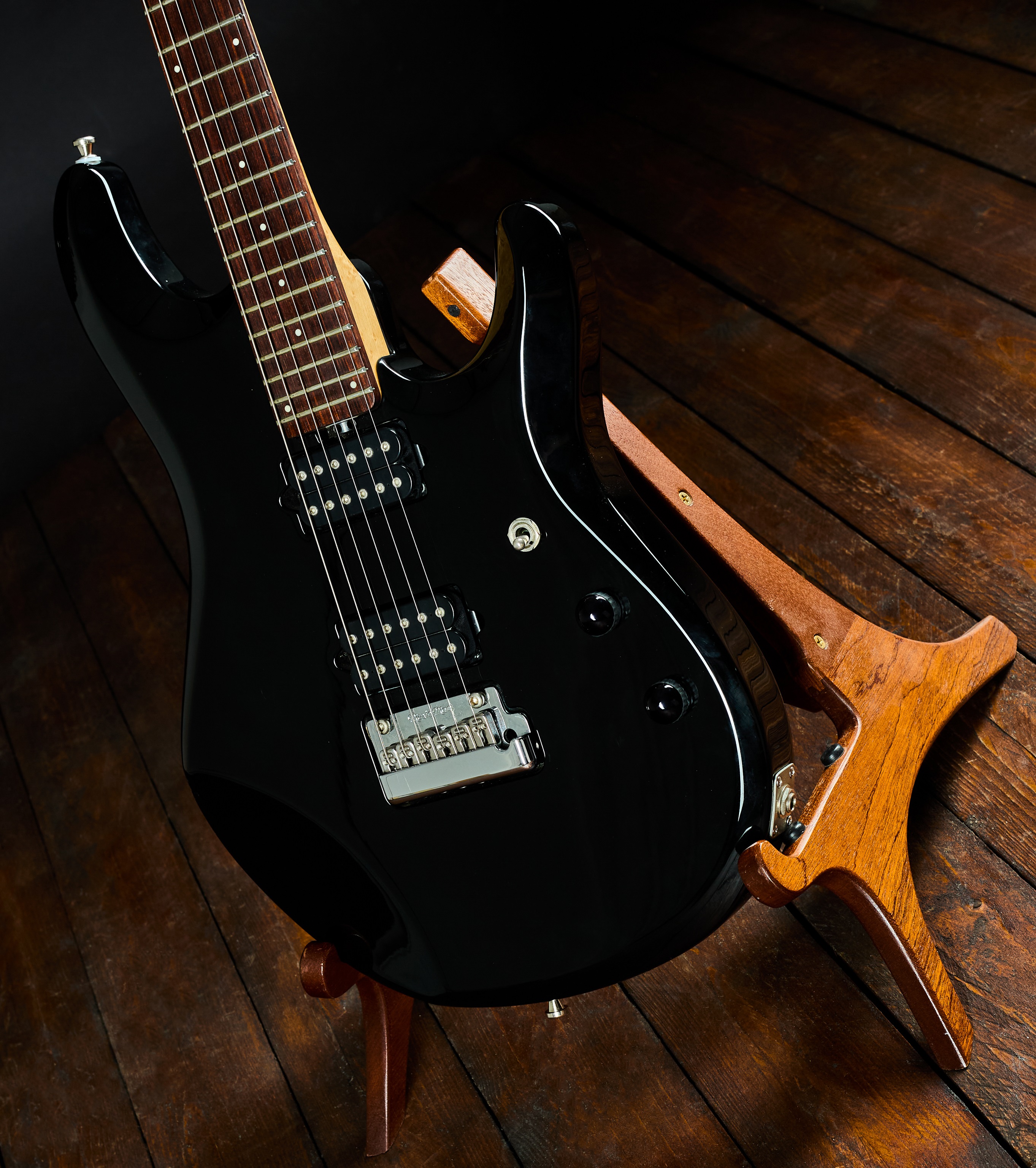 Music Man 2004 Petrucci JP6 Black (obrázek 4)