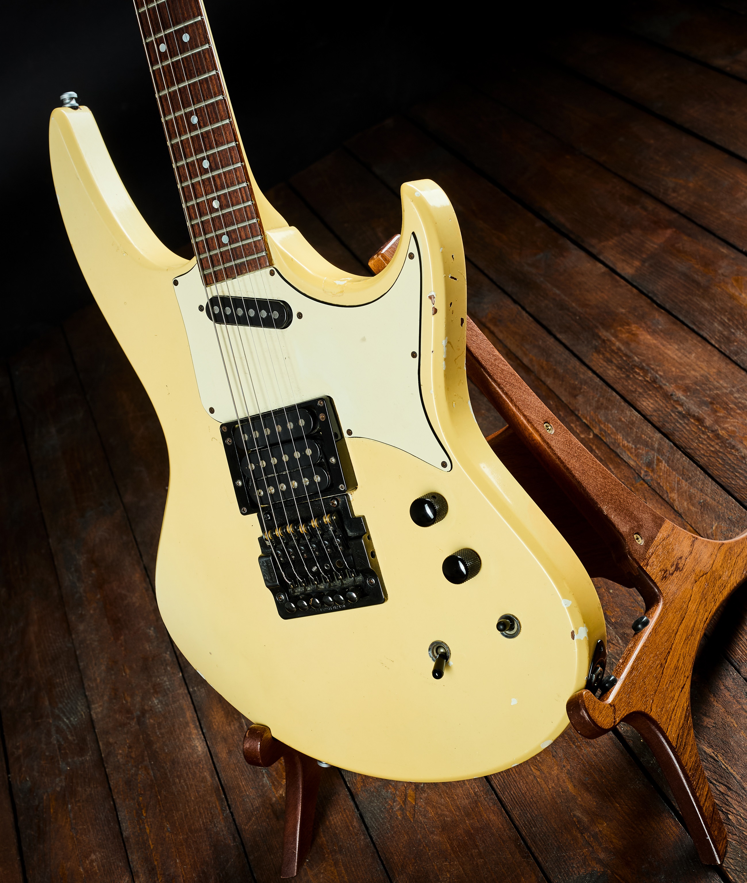 Hamer 1985 Phantom WH Tremolo (obrázek 4)