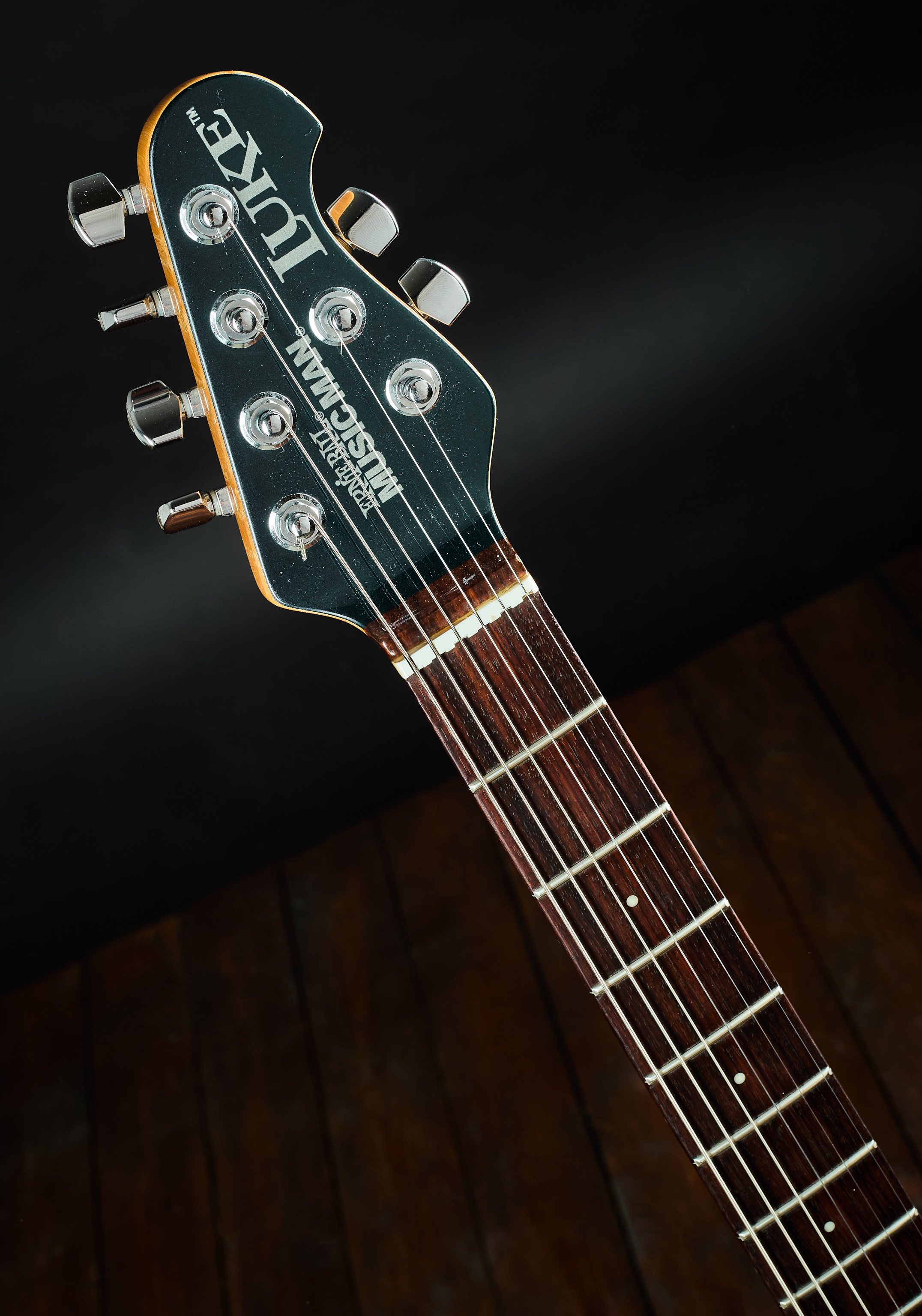Music Man 2006 Luke II Carbon Blue Pearl (obrázek 6)