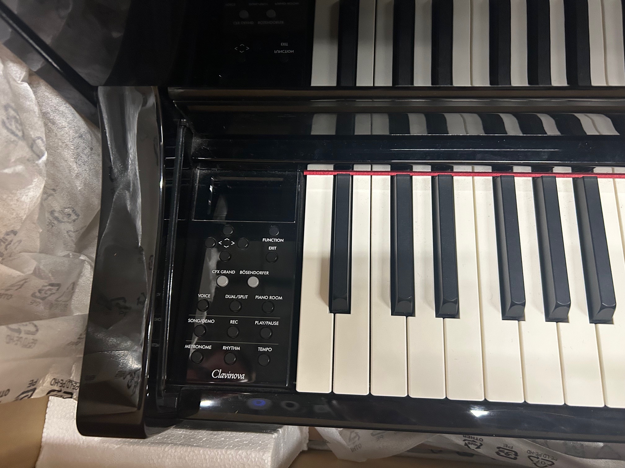 Yamaha CLP-735PE (použité) (obrázek 6)