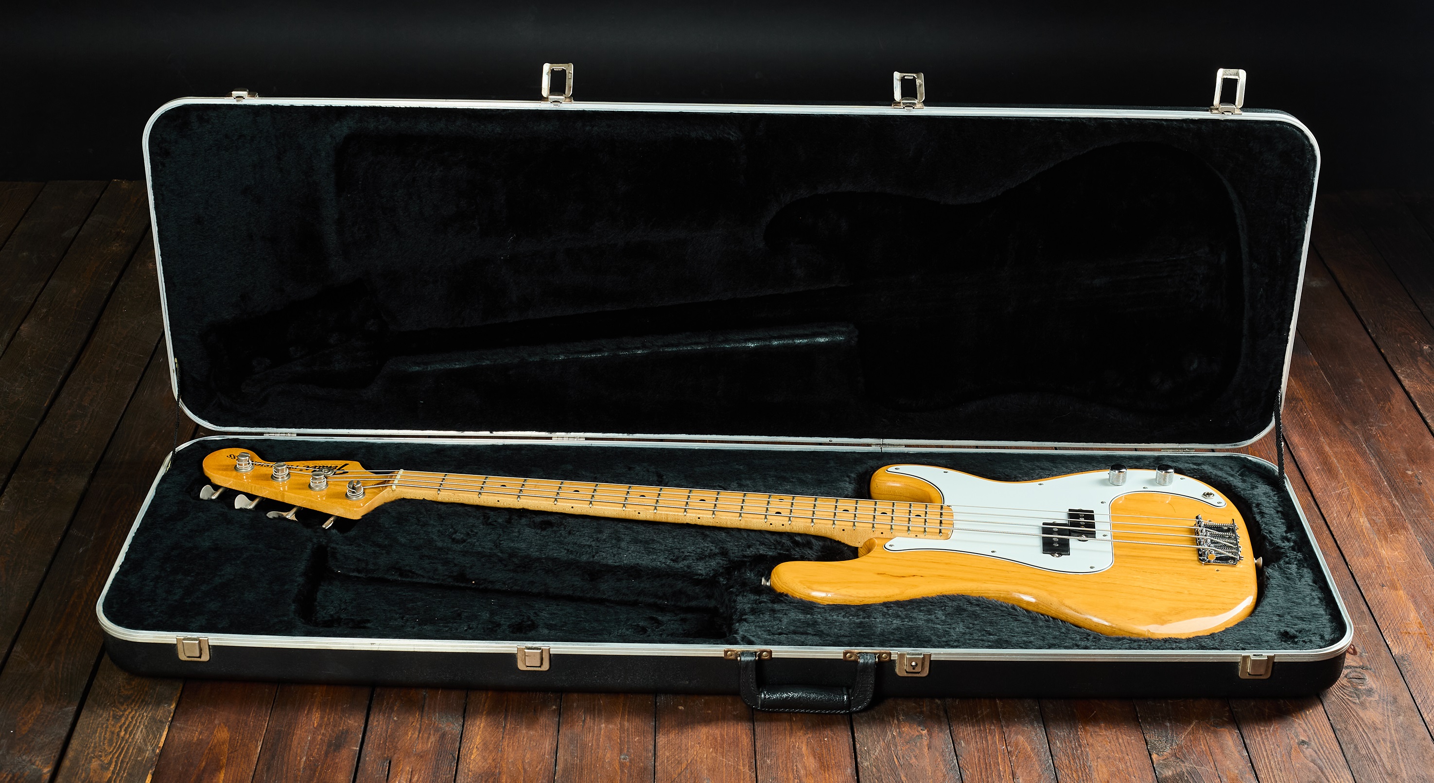 Fender 1973 Precision Bass Natural (obrázek 9)