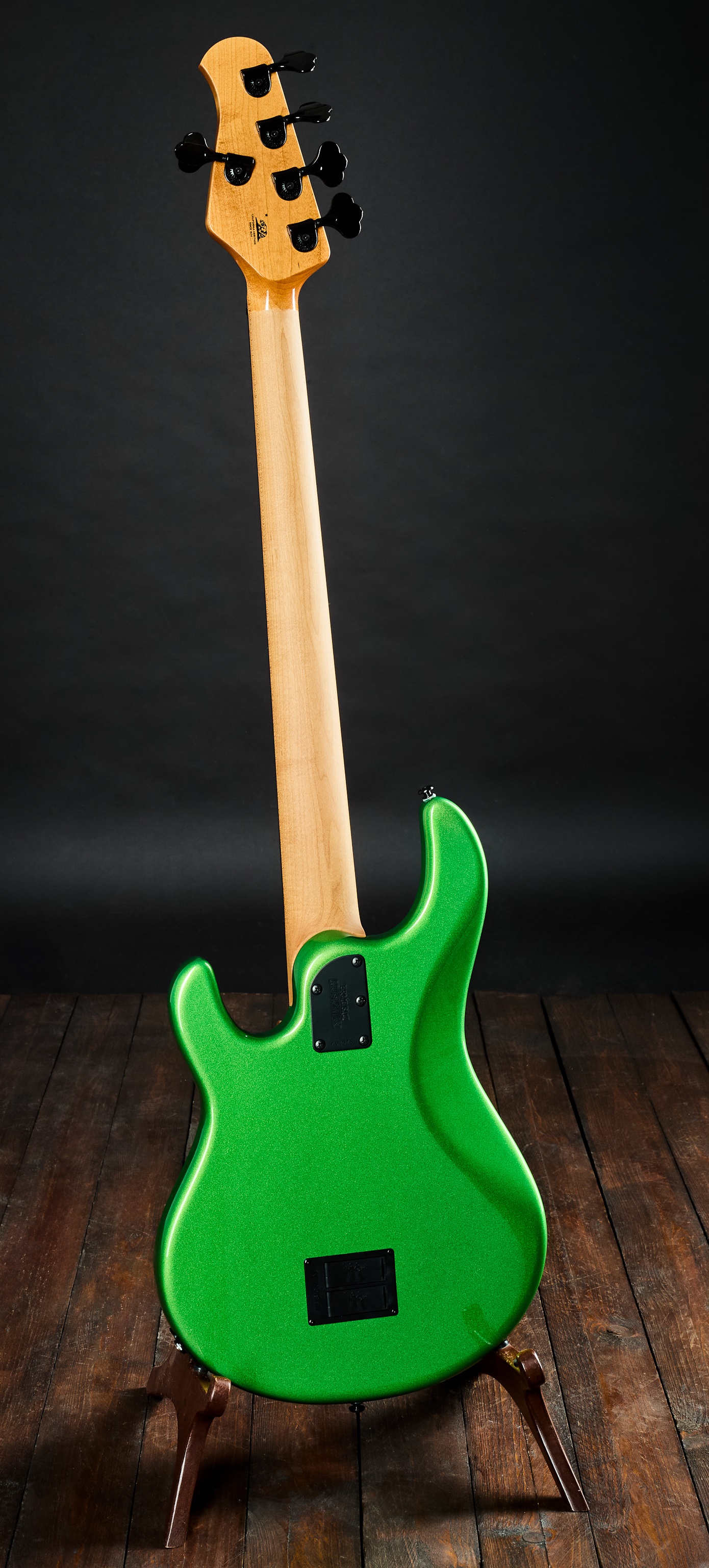 Music Man 2024 StingRay Special 5HH Kiwi Green (obrázek 3)