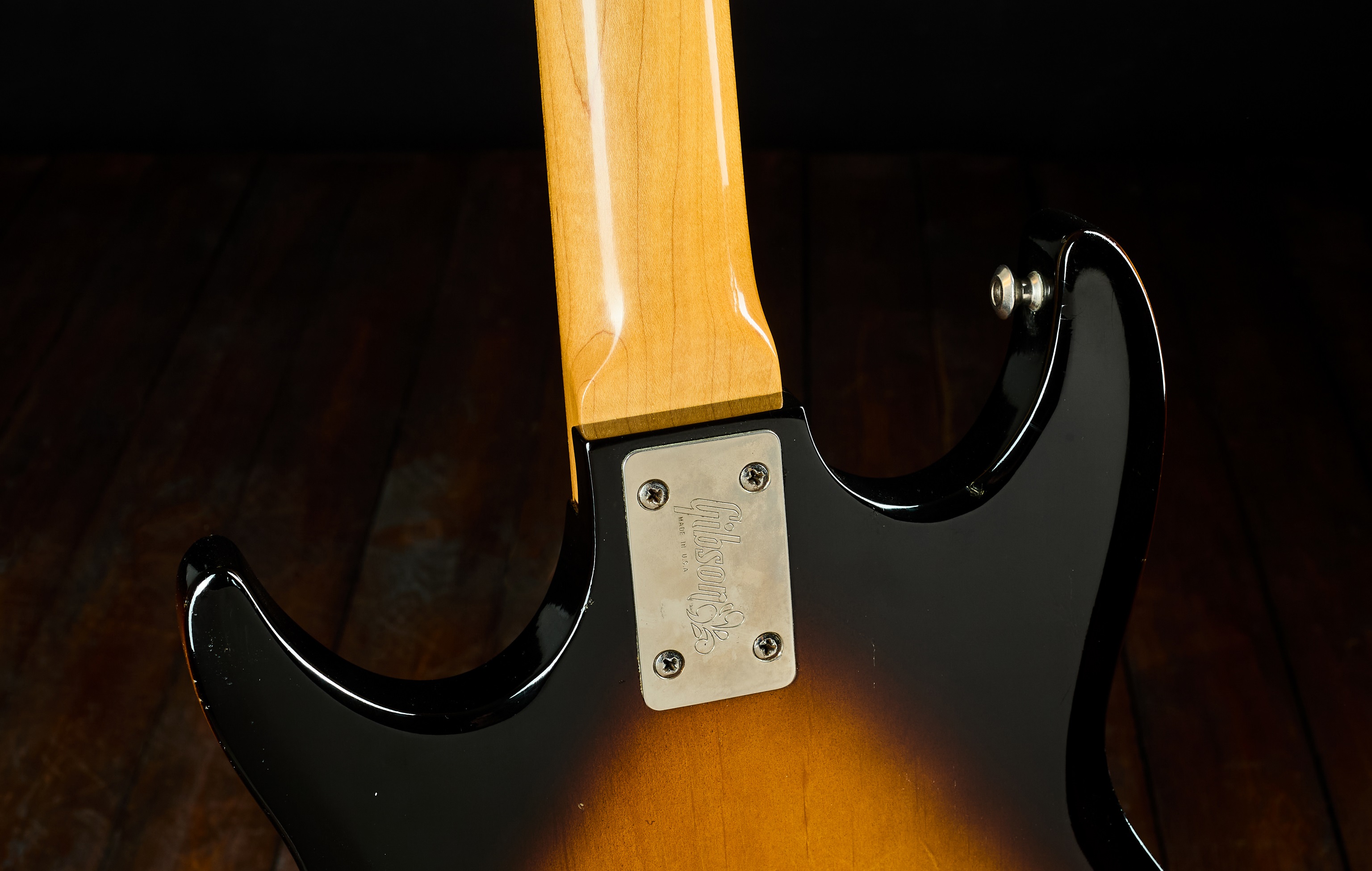 Gibson 1975 Grabber G-3 Sunburst (obrázek 5)