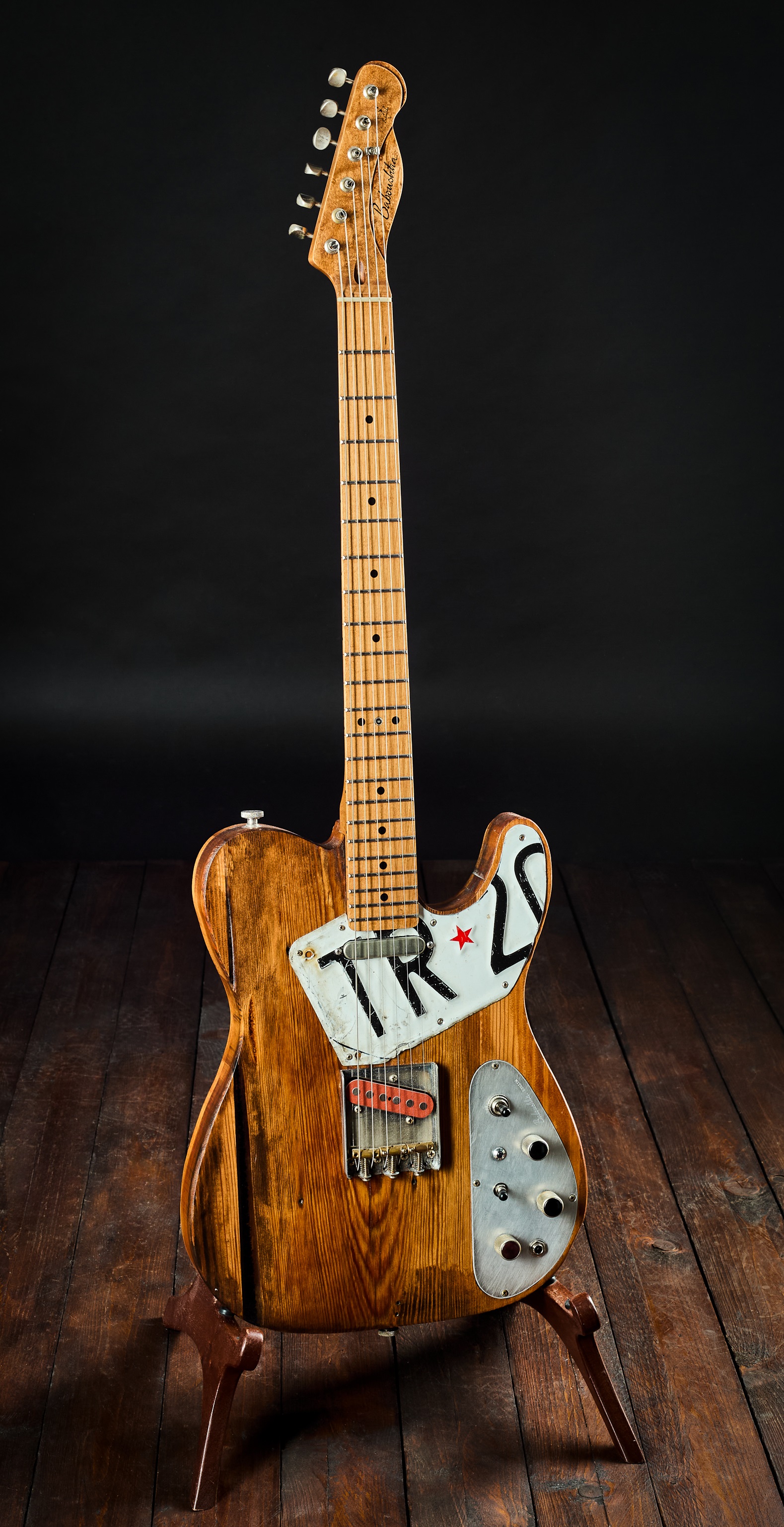 Baboushka 2022 Barncaster Antique Pine