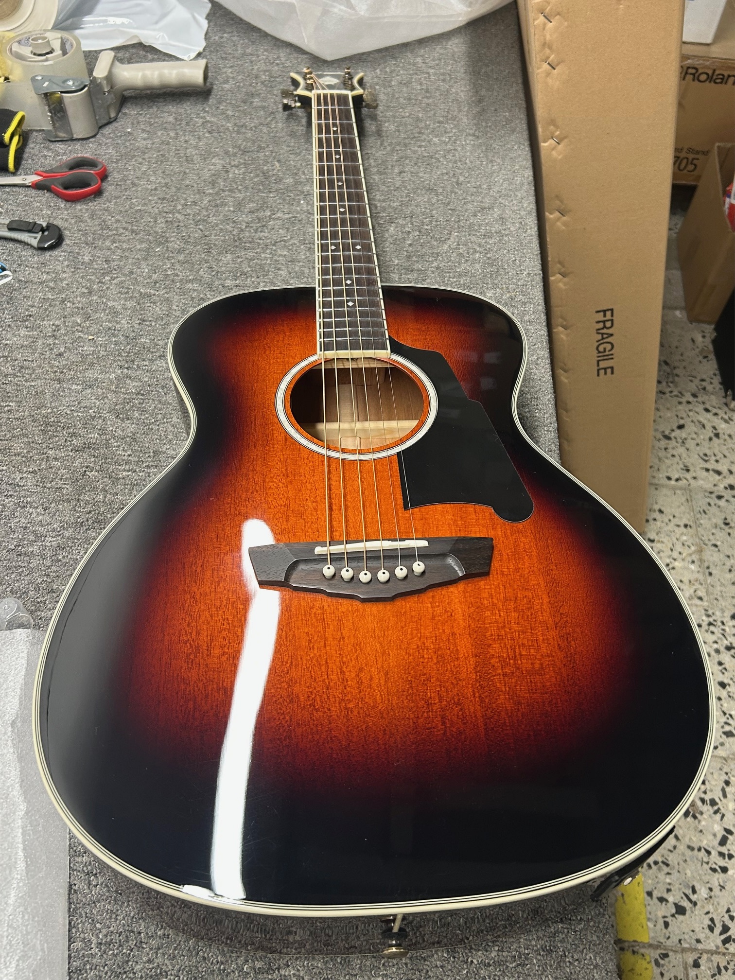 D'Angelico Excel Tammany Mahogany Burst (použité) (obrázek 9)