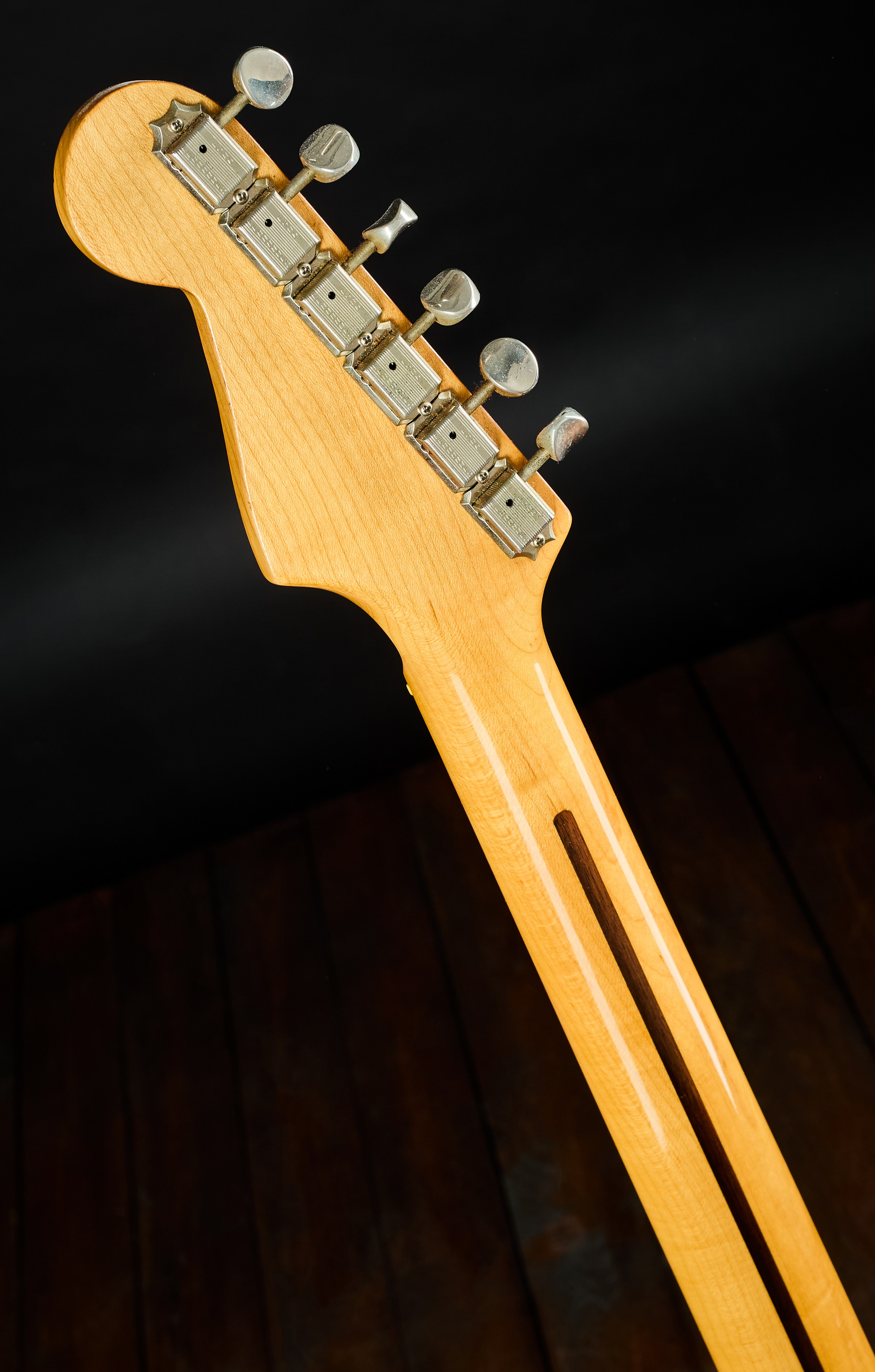 Fernandes 1980 Stone Logo 65T Strat 3TSB (obrázek 7)