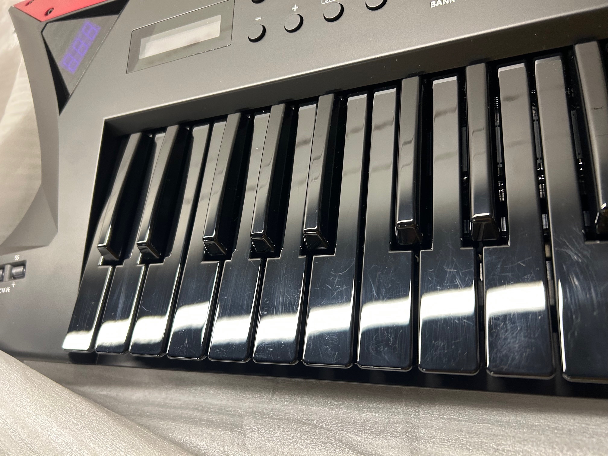 Roland AX-EDGE Keytar black (použité) (obrázek 19)