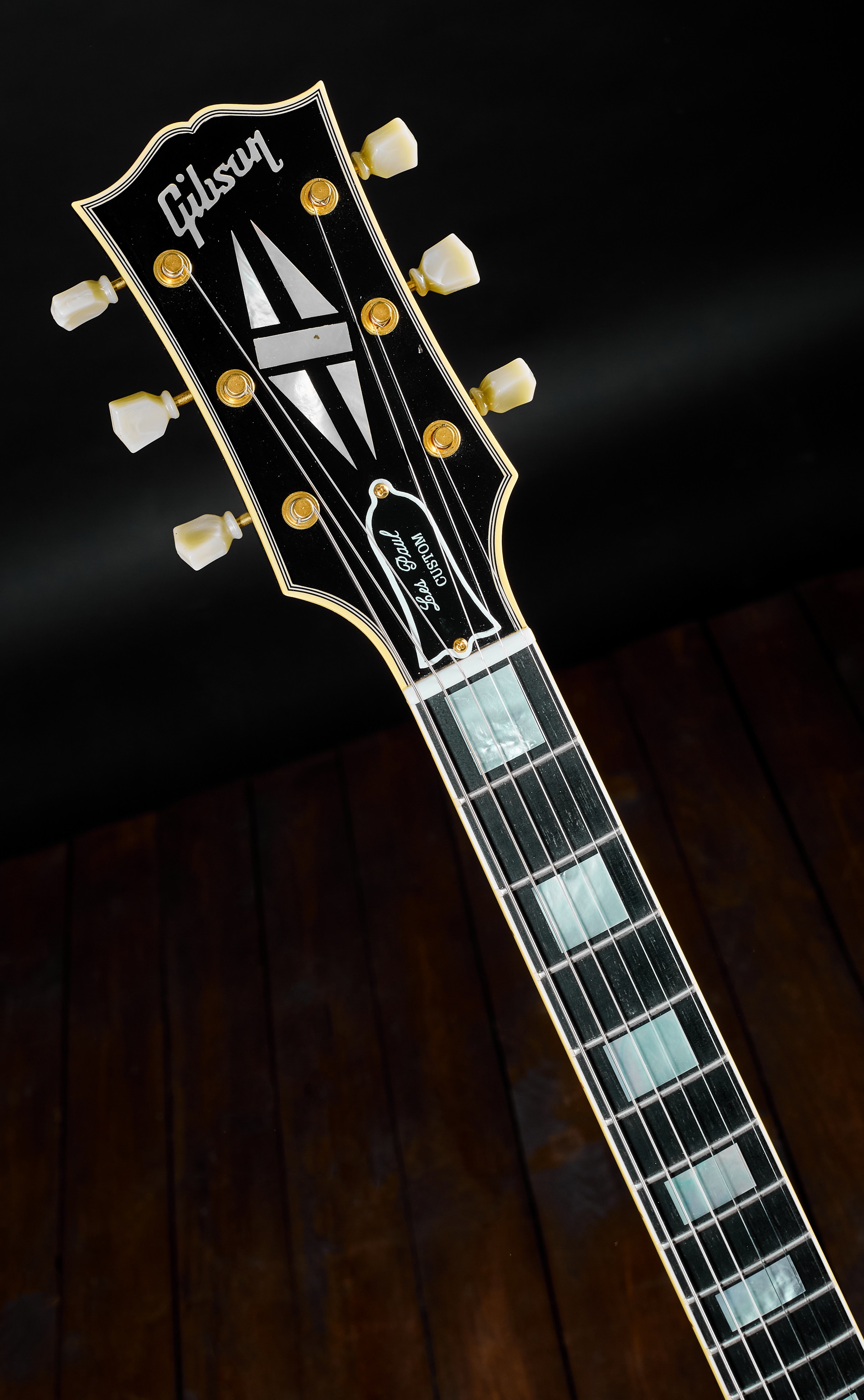 Gibson Custom 2008 Les Paul Custom 1957 Reissue 3-Pickup Bigsby VOS Eb (obrázek 5)