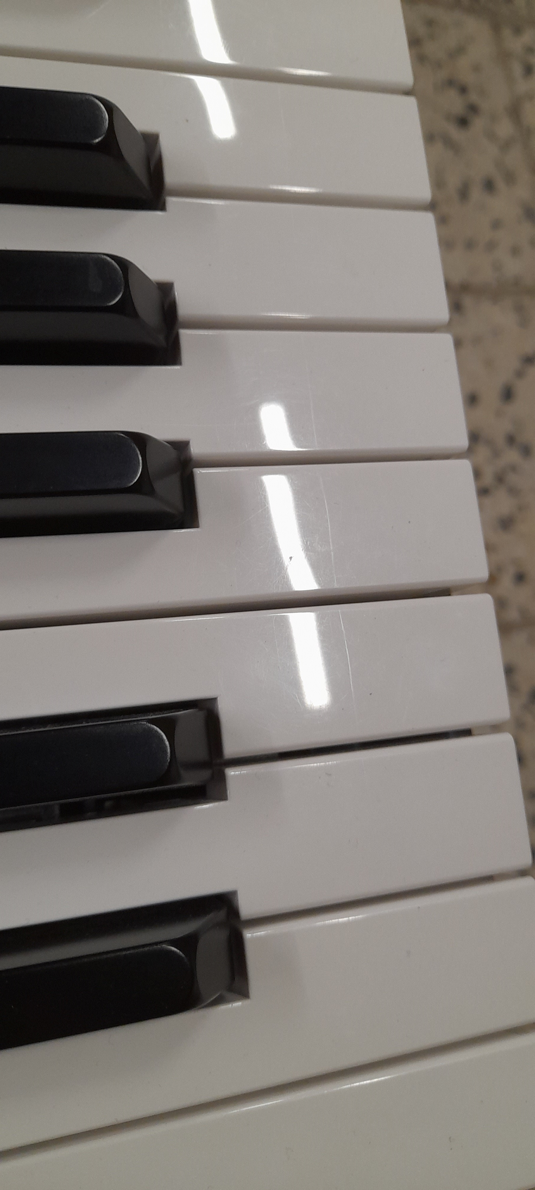 Korg B2N (použité) (obrázek 13)