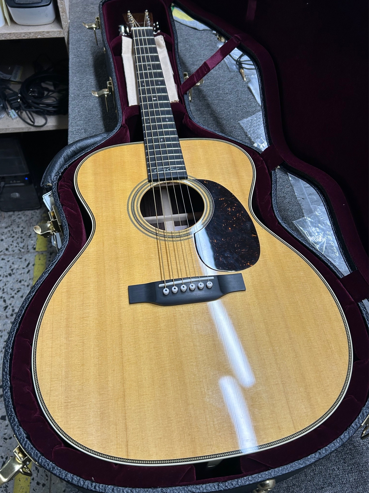 Martin 000-28EC (použité) (obrázek 14)