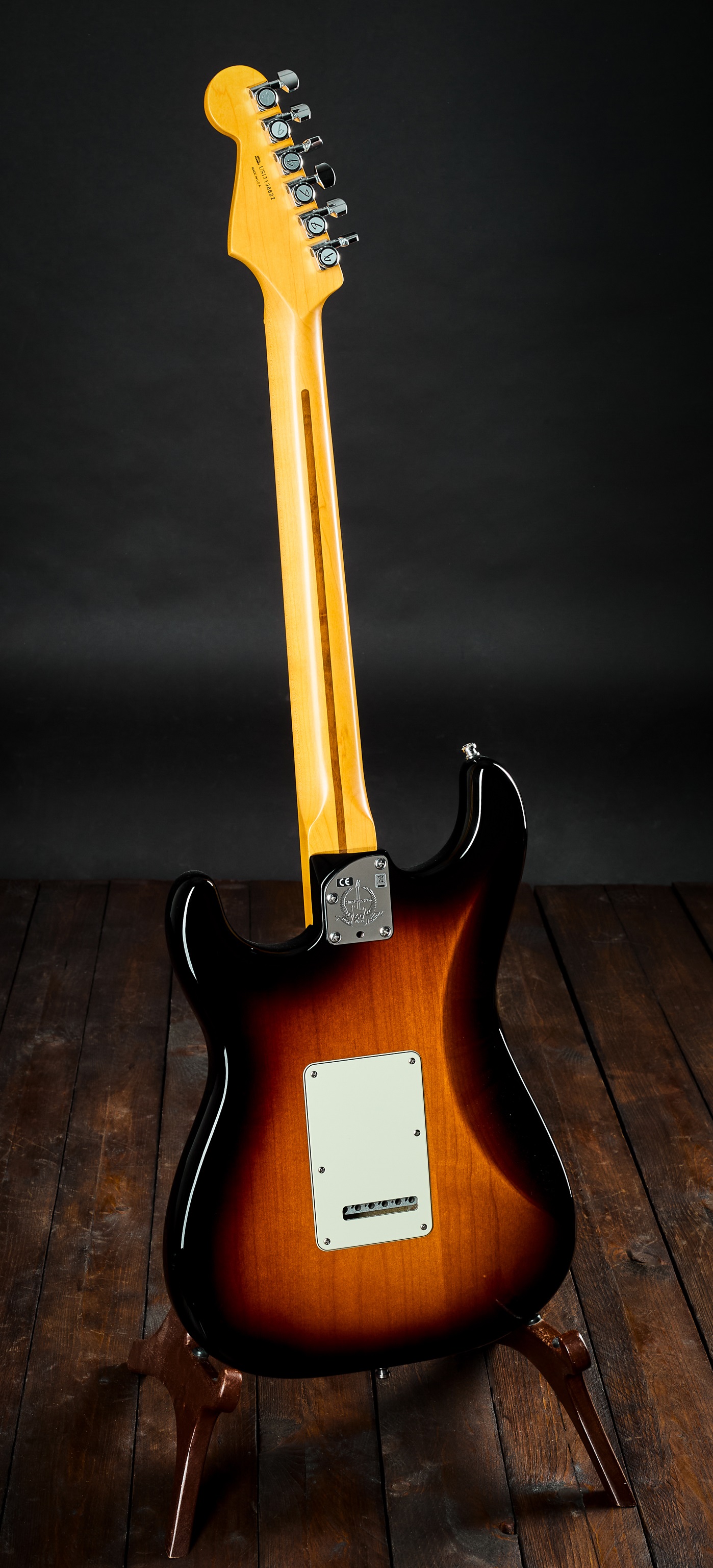 Fender 2015 American Deluxe Stratocaster V Neck (obrázek 3)