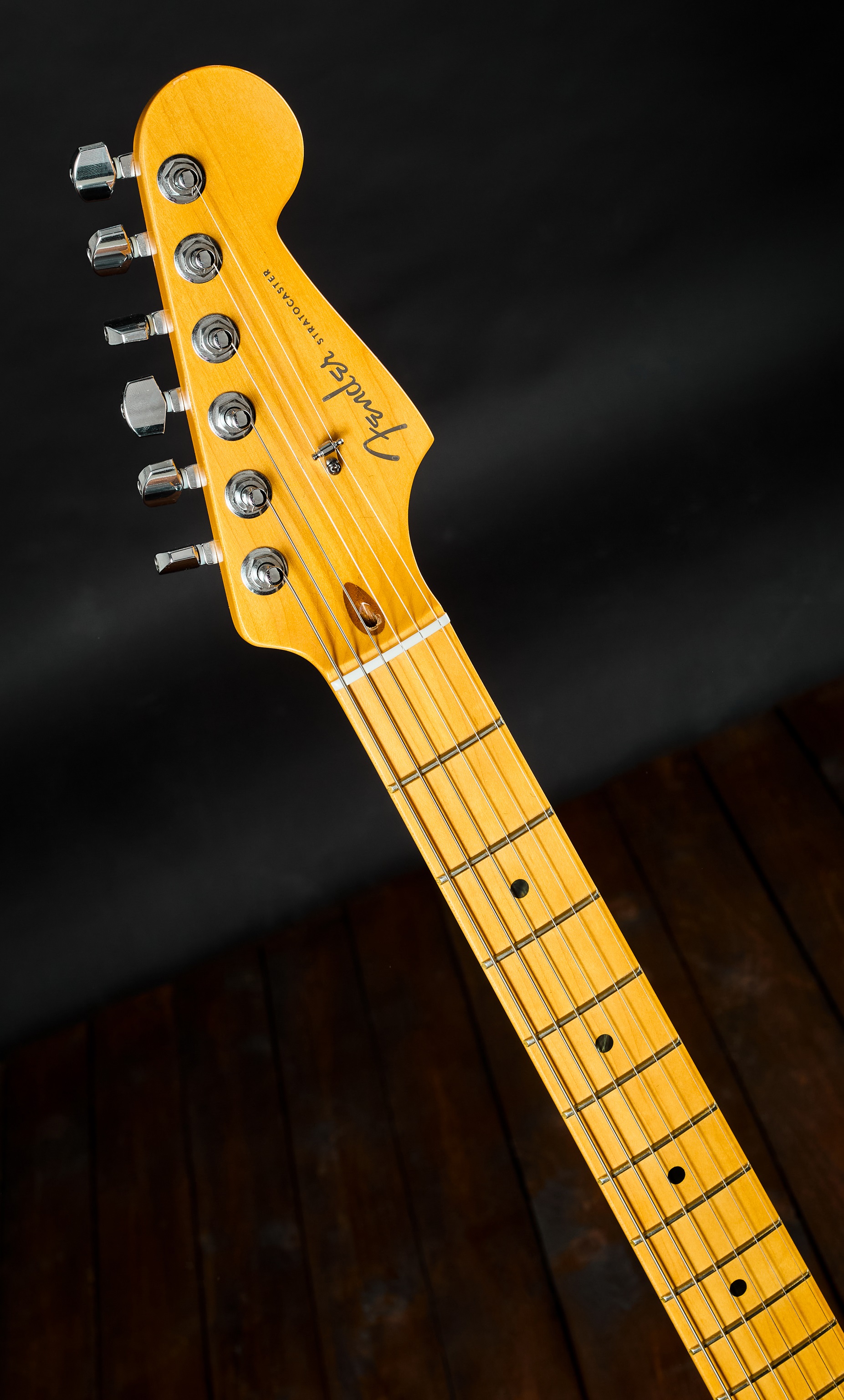 Fender 2015 American Deluxe Stratocaster V Neck (obrázek 6)