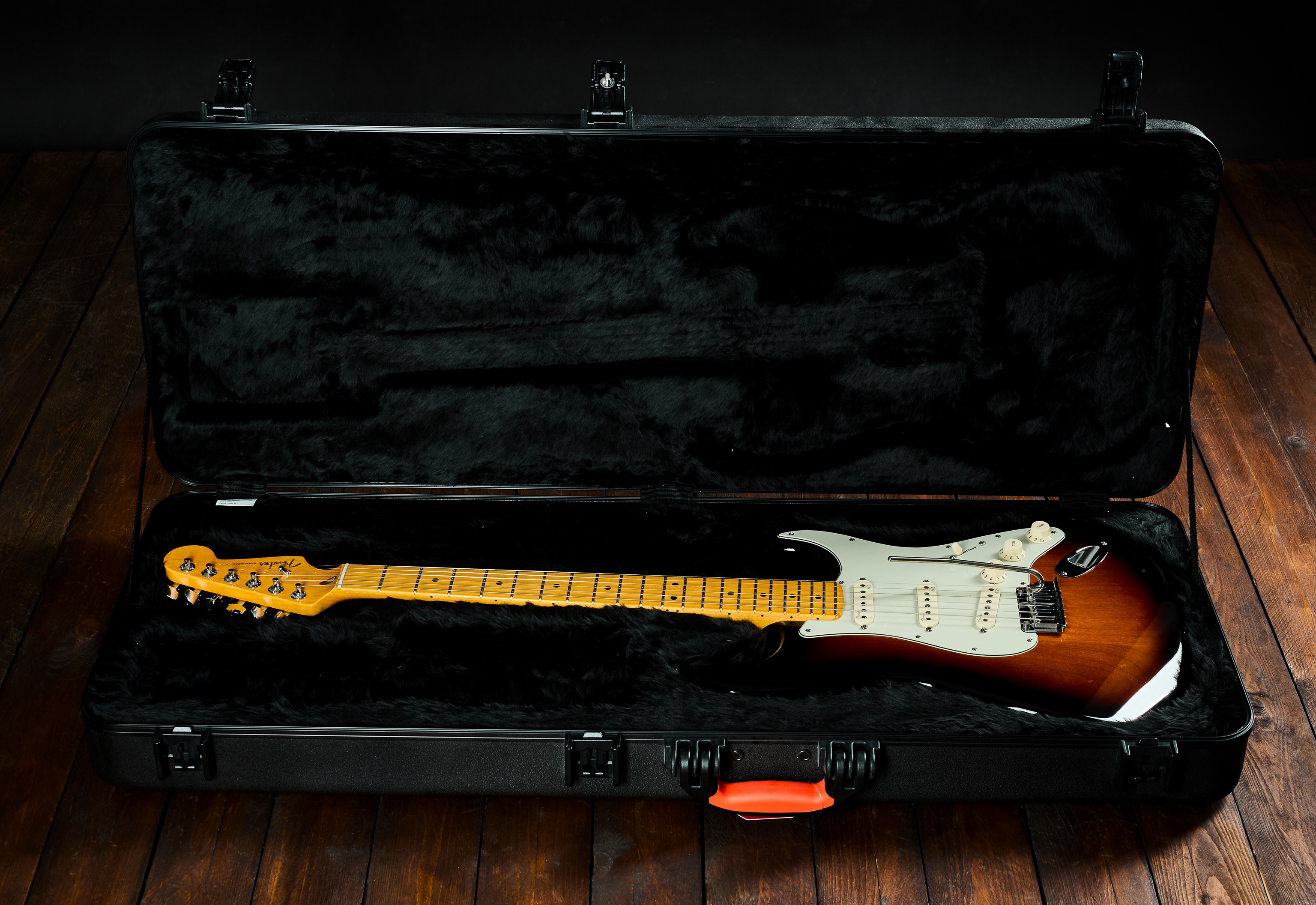 Fender 2015 American Deluxe Stratocaster V Neck (obrázek 8)