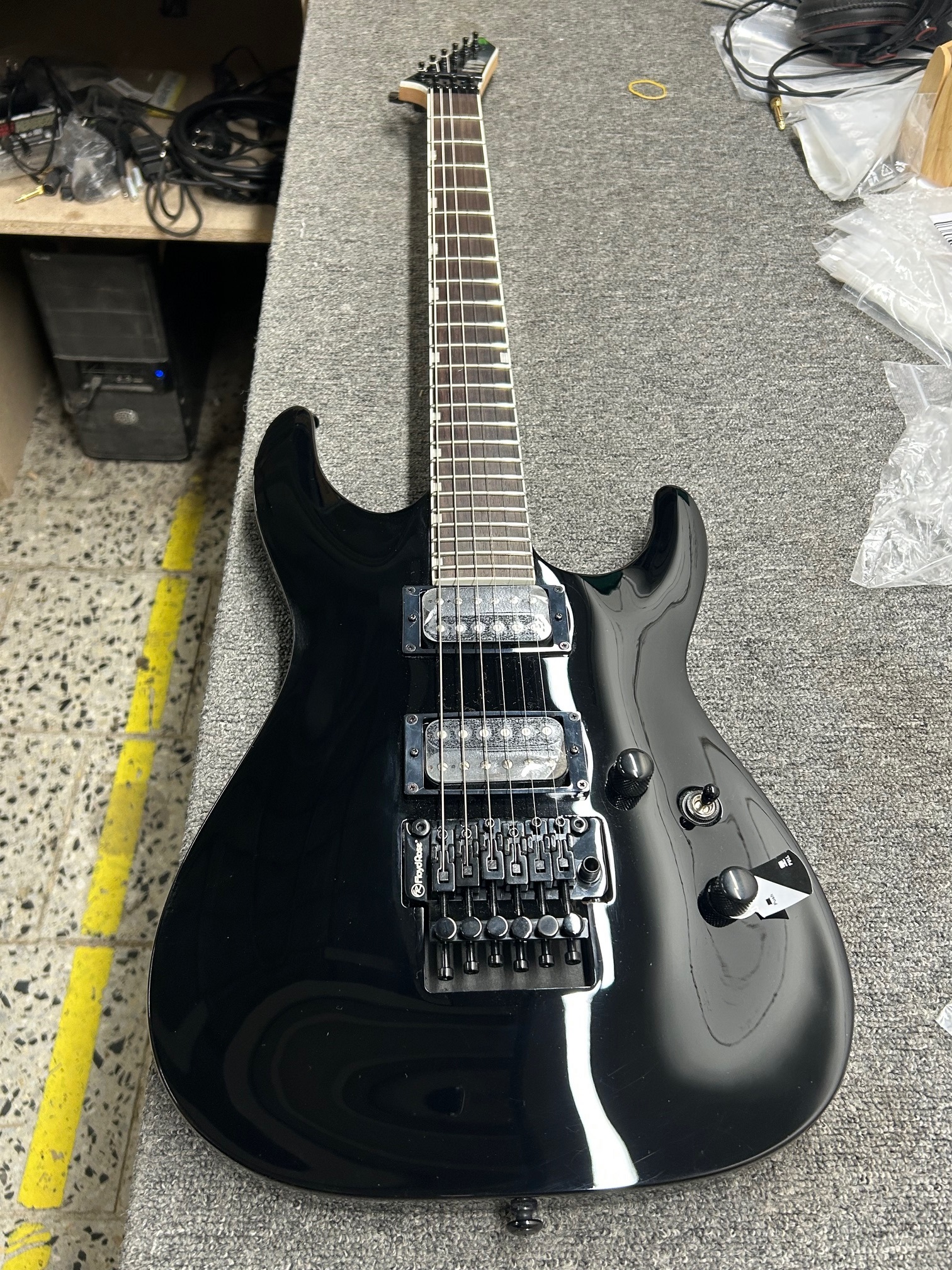 ESP LTD MH-200 BLK (použité) (obrázek 9)