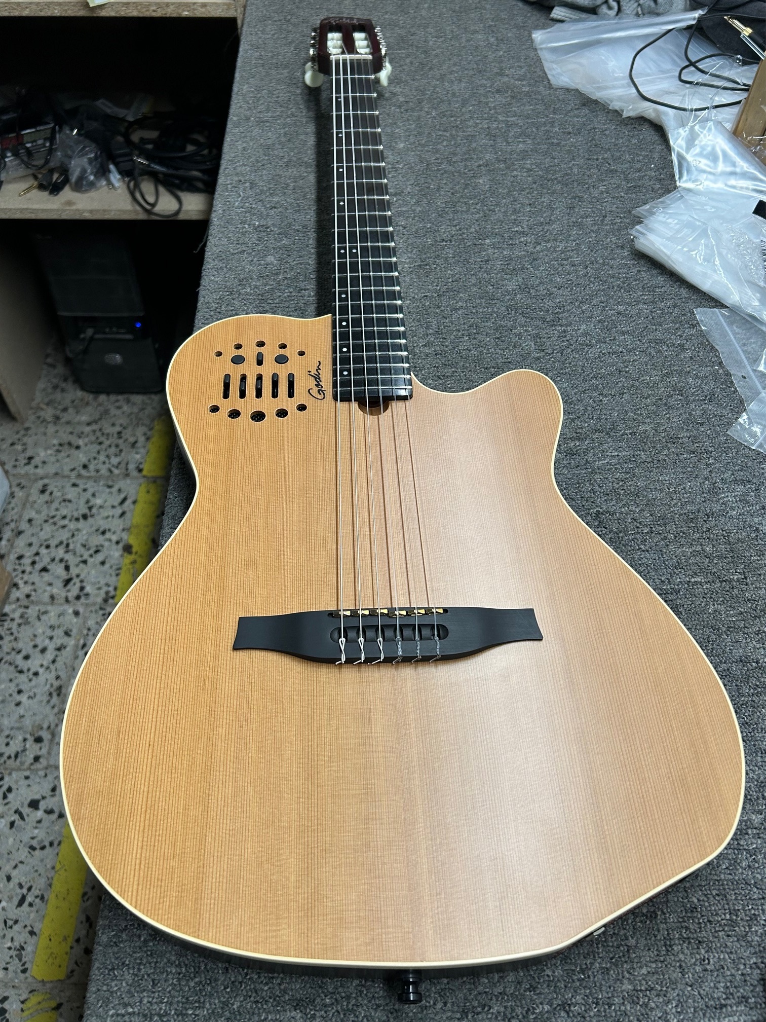 Godin Multiac ACS-SA SLIM Nylon Natural SG (použité) (obrázek 10)