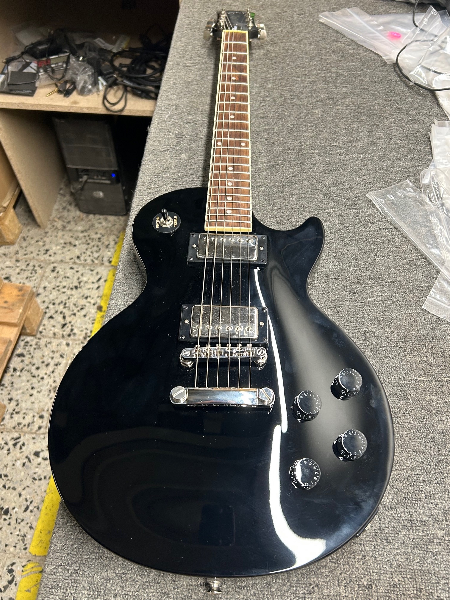 Epiphone Les Paul Tribute Ebony (použité) (obrázek 9)