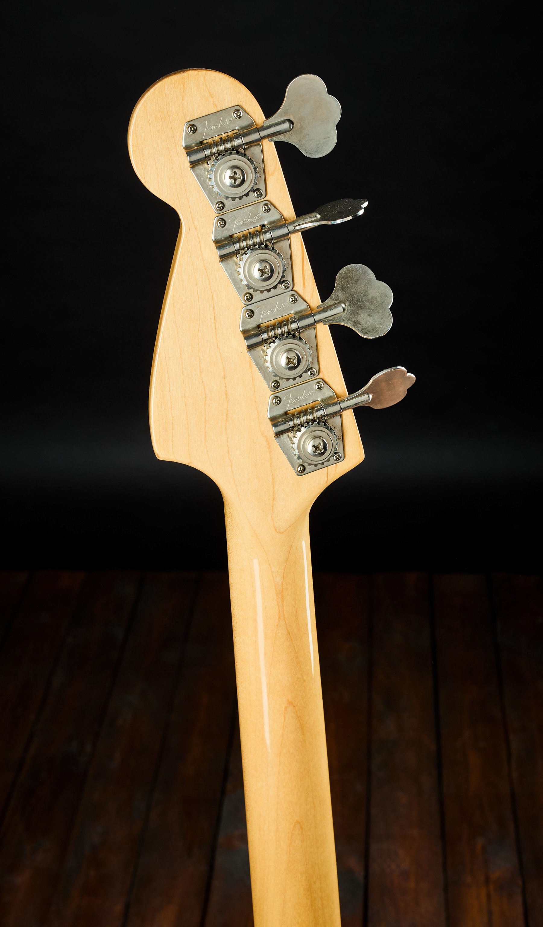 Fender 1980 Musicmaster Bass WR Ash Body (obrázek 7)
