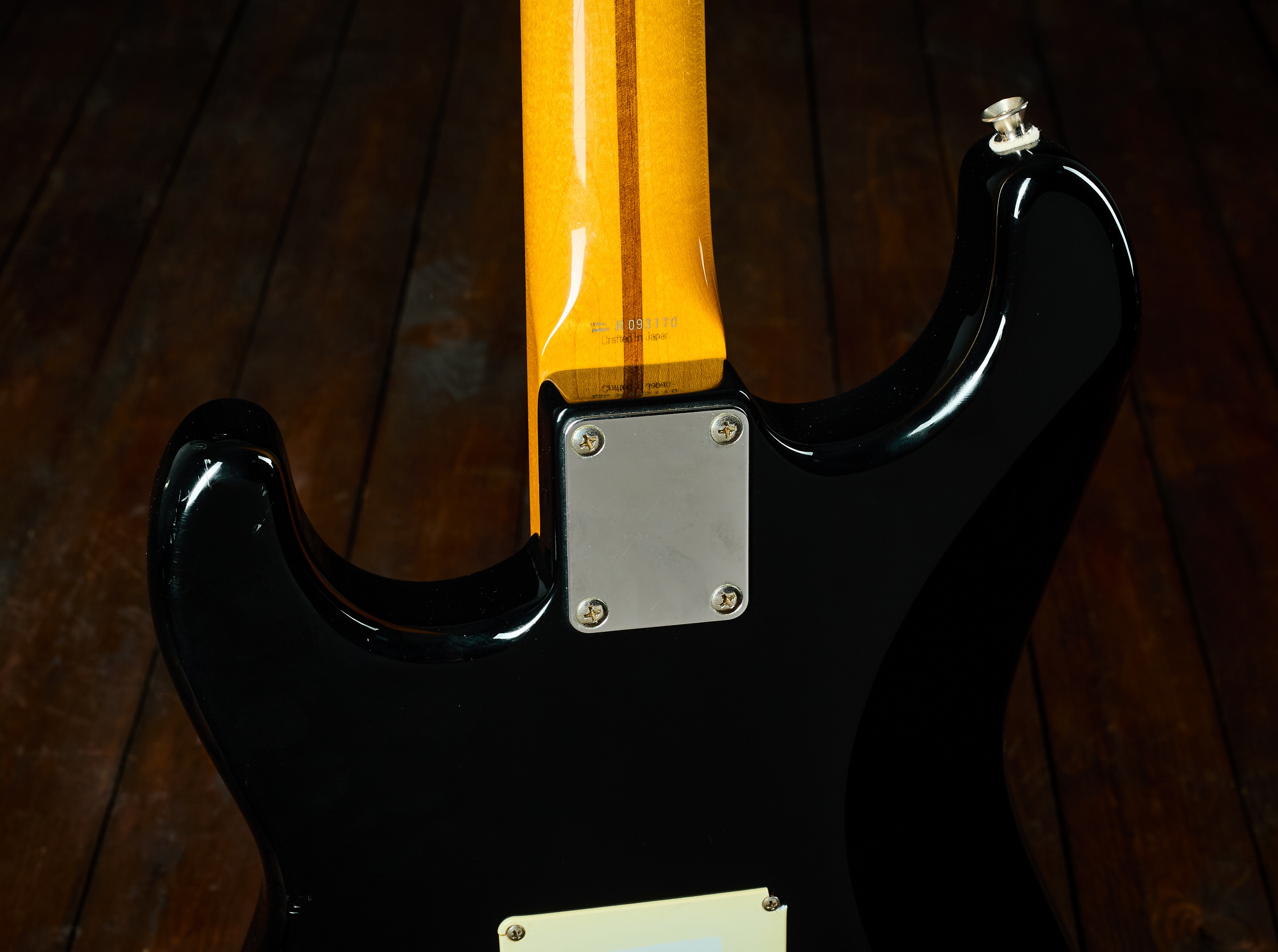 Fender 2005 Stratocaster ST57-66US Crafted in Japan (obrázek 5)