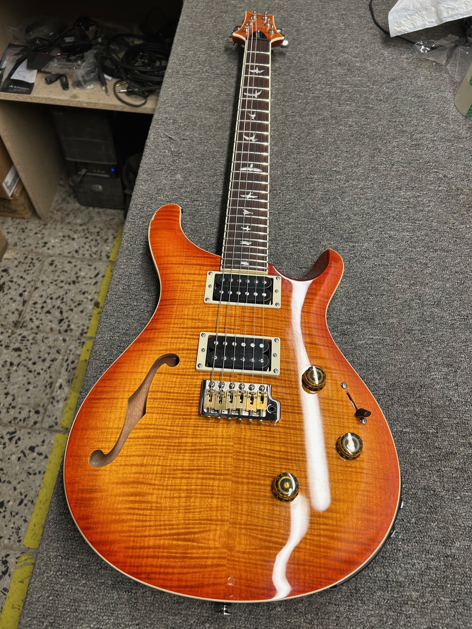 PRS SE Custom 24 Semi-Hollow Piezo Vintage Sunburst (použité) (obrázek 13)