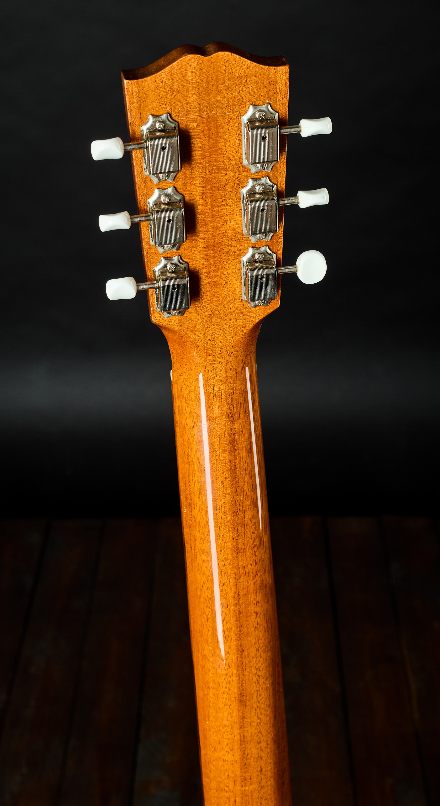 Gibson 2014 J35 Antique Natural (obrázek 6)