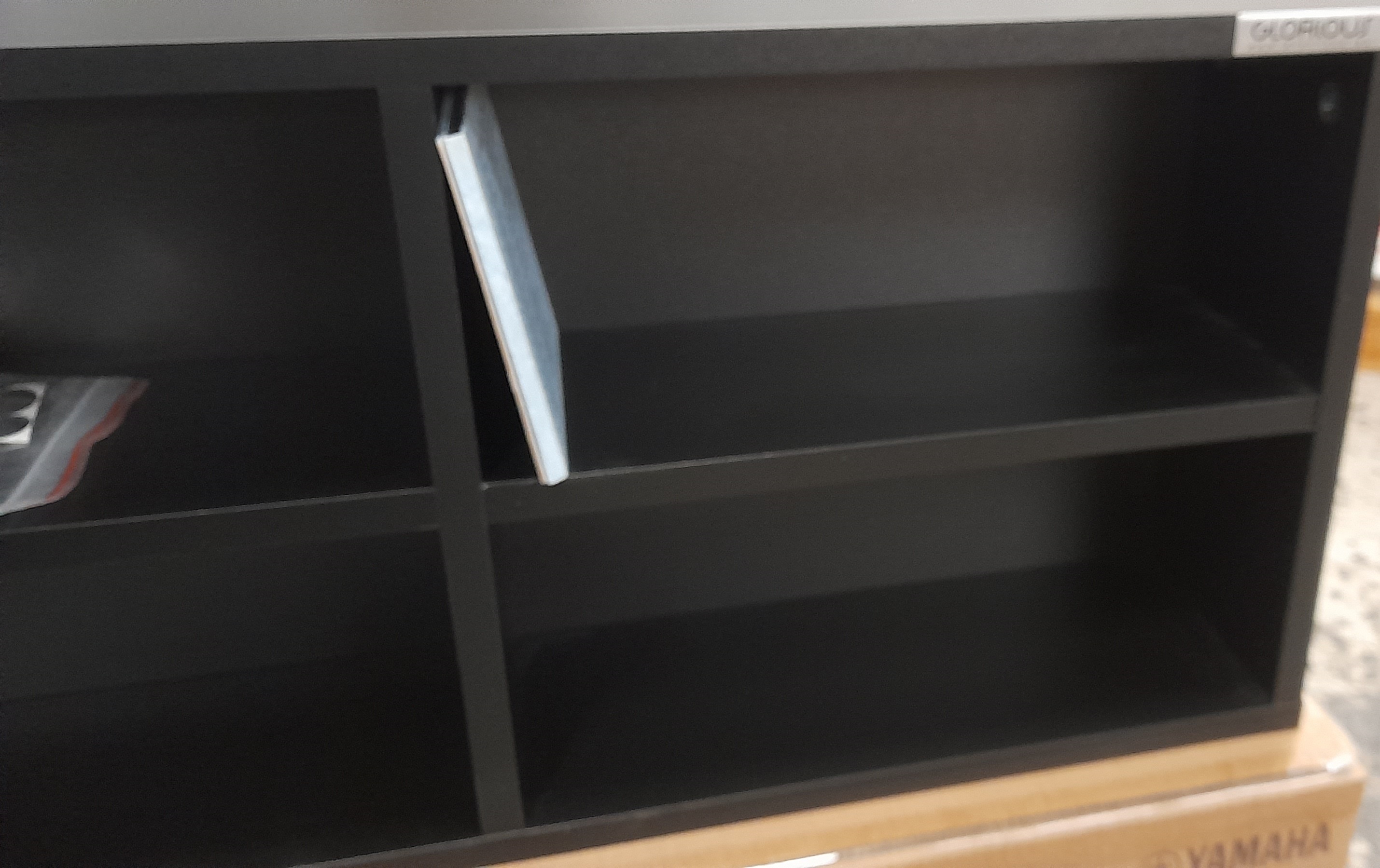 Glorious CD Box 180 (použité) (obrázek 3)