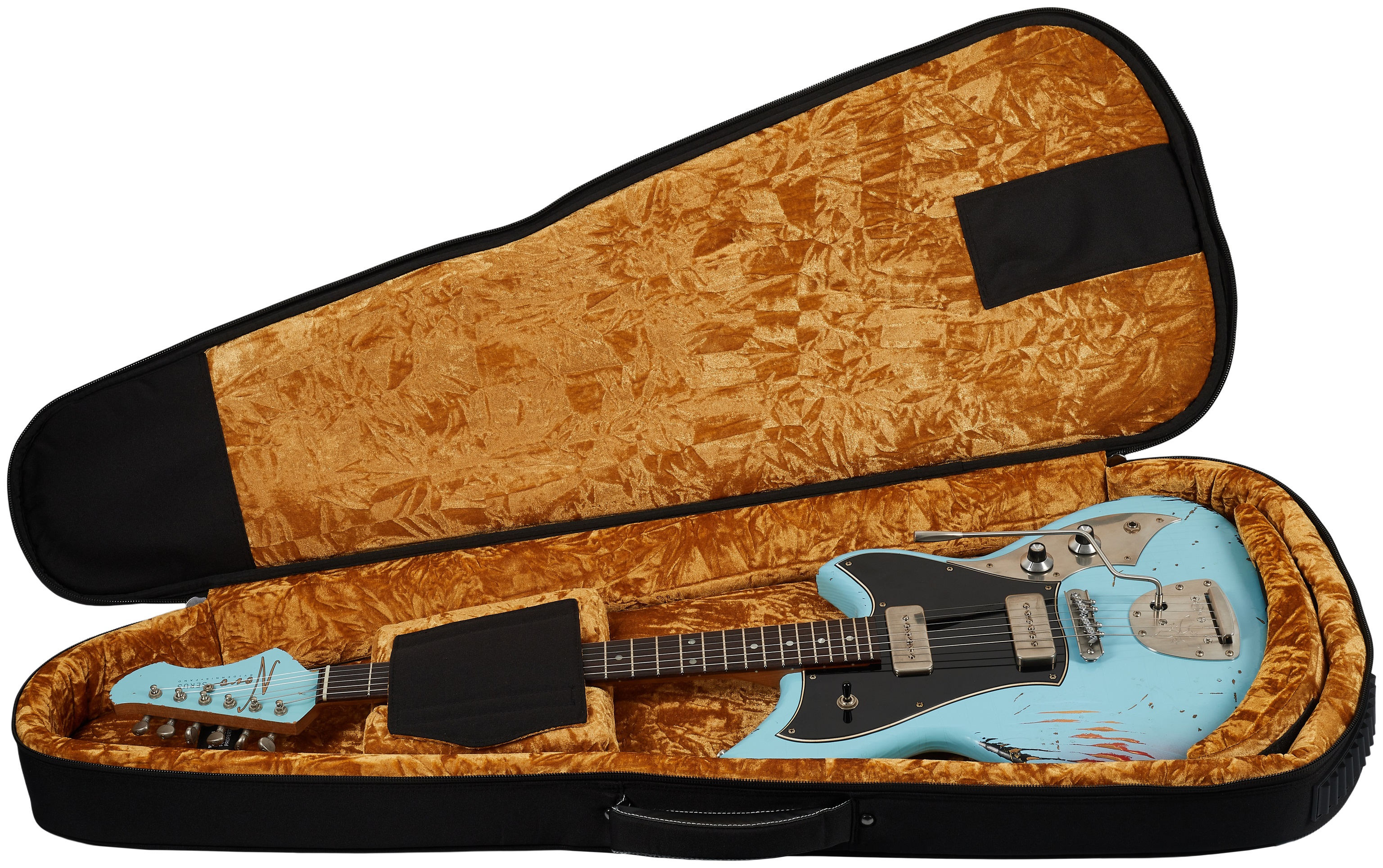 Novo Serus J Daphne Blue over '64 3-Tone Burst NAMM 26 (obrázek 6)