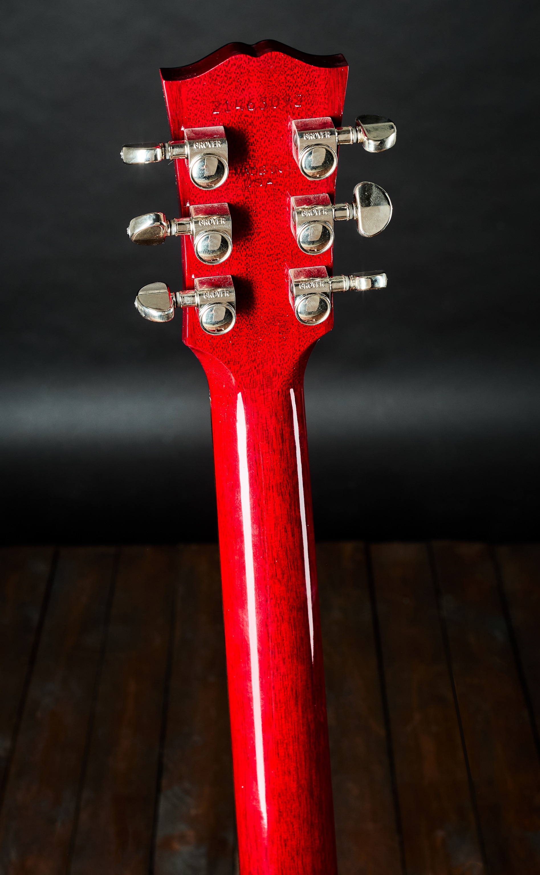 Gibson 2023 J-45 Standard Cherry (obrázek 6)