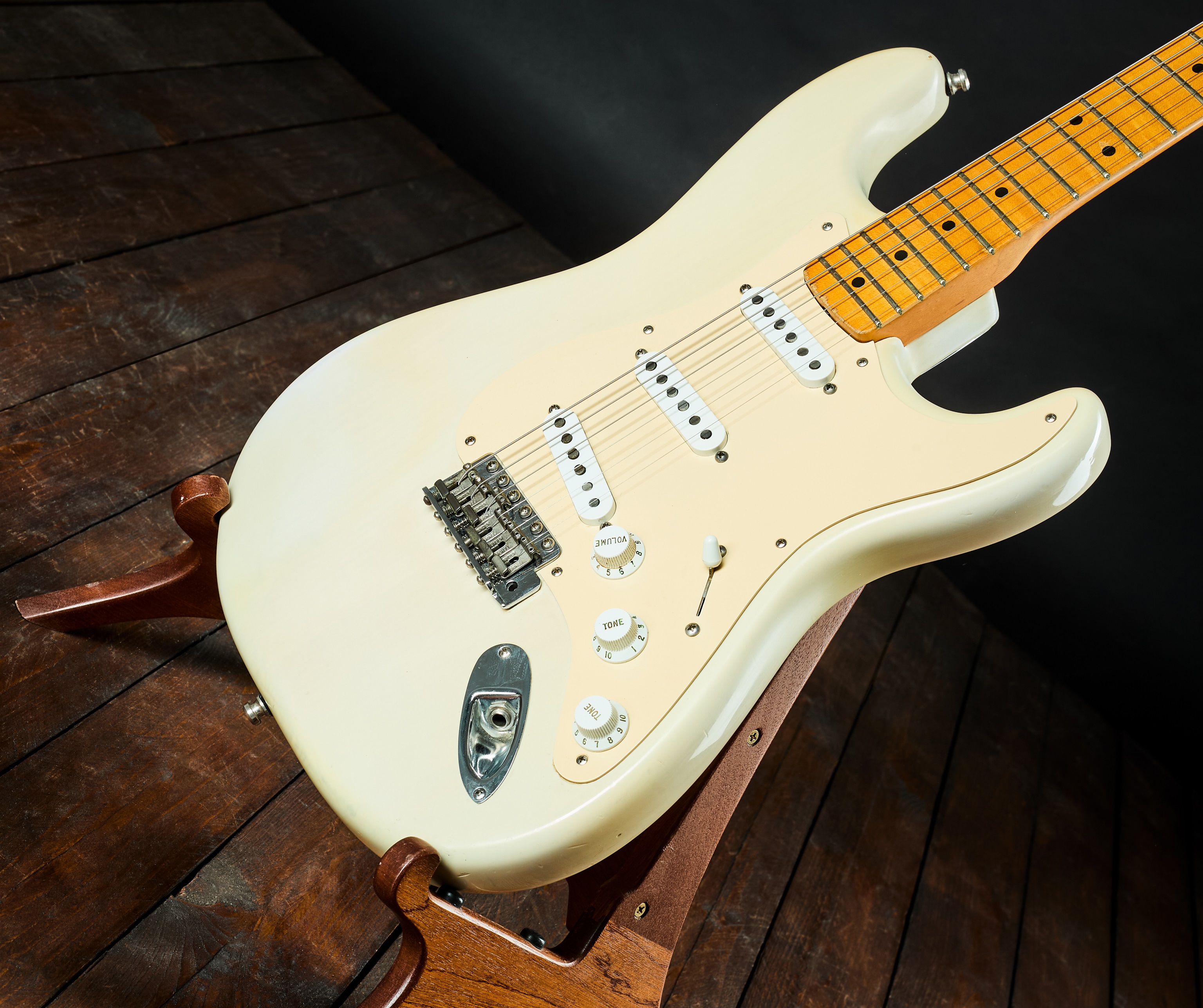 Fender 2005 Eric Johnson Stratocaster USA (obrázek 4)
