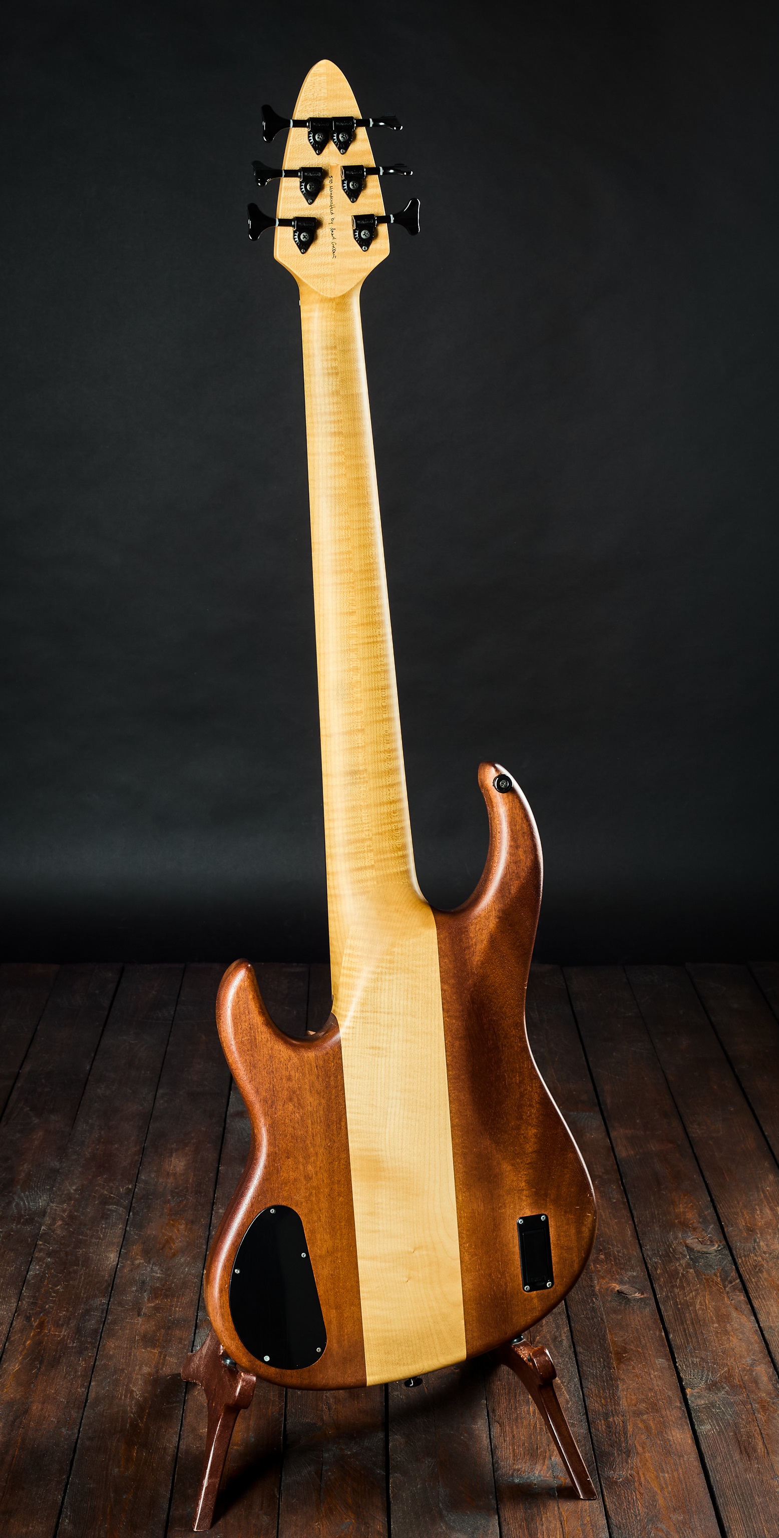 Grebeň 6 Walnut Top (obrázek 3)