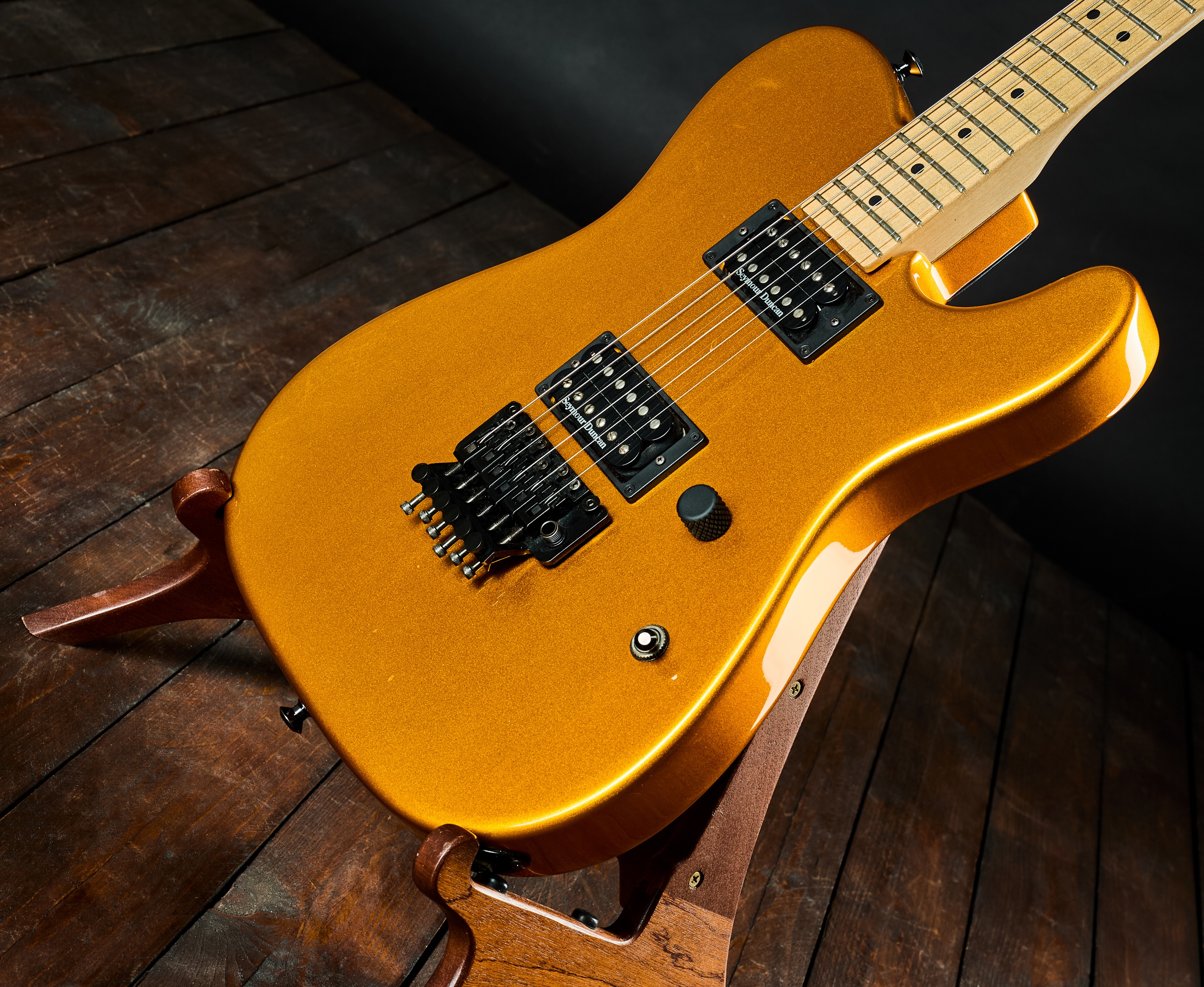 Charvel 2005 San Dimas Style 2 HH FR Pegan Gold (obrázek 4)