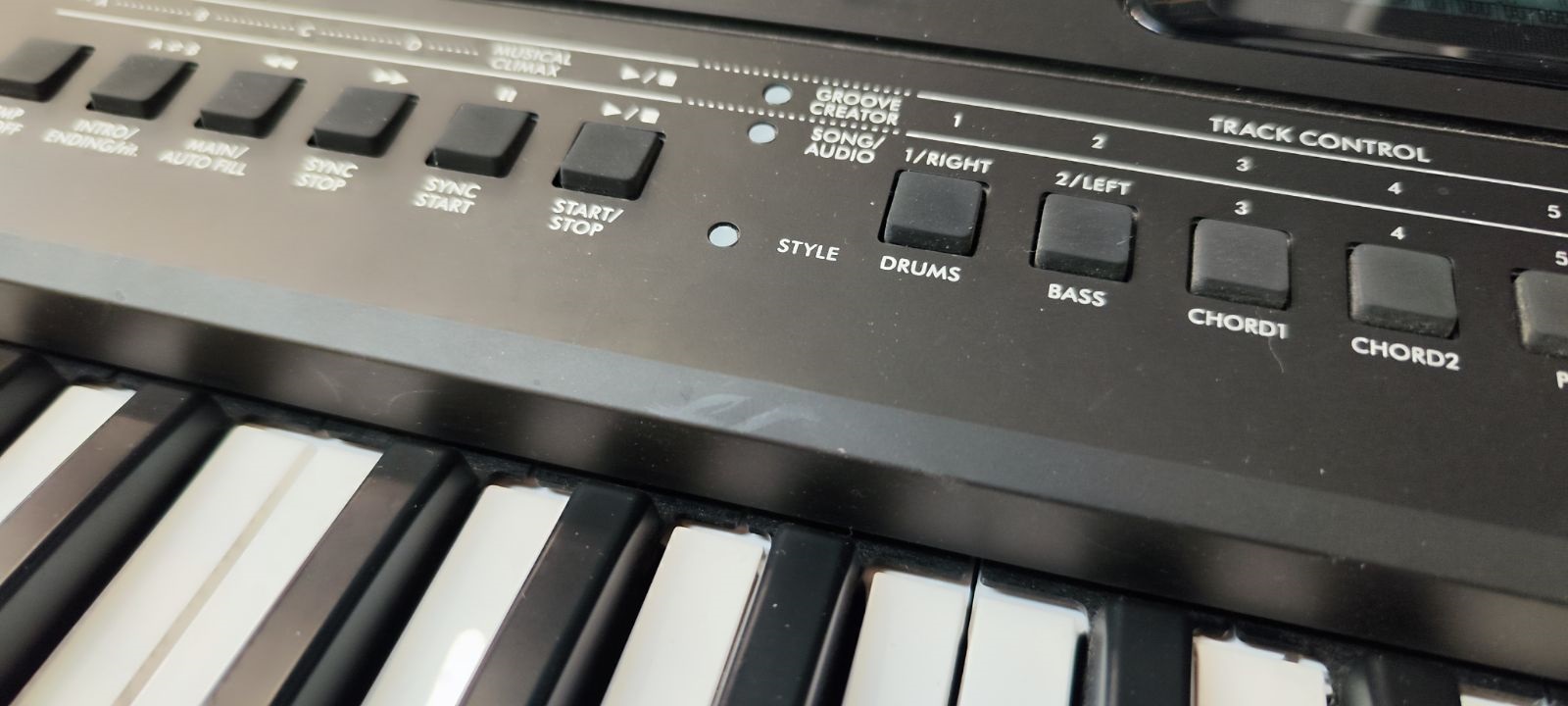 Yamaha PSR-E473 (použité) (obrázek 11)