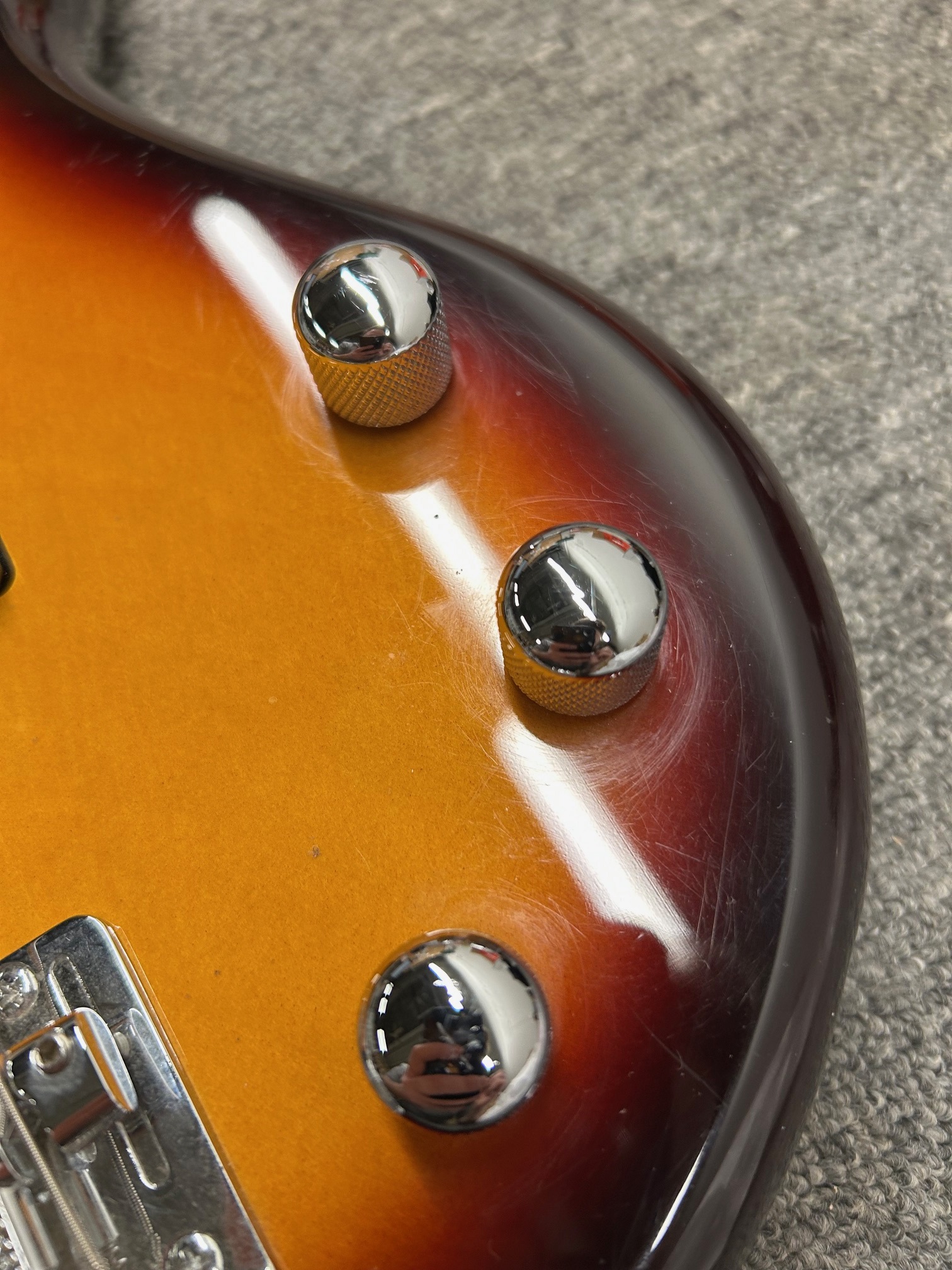 Ibanez GSRM20 Brown Sunburst (použité) (obrázek 6)
