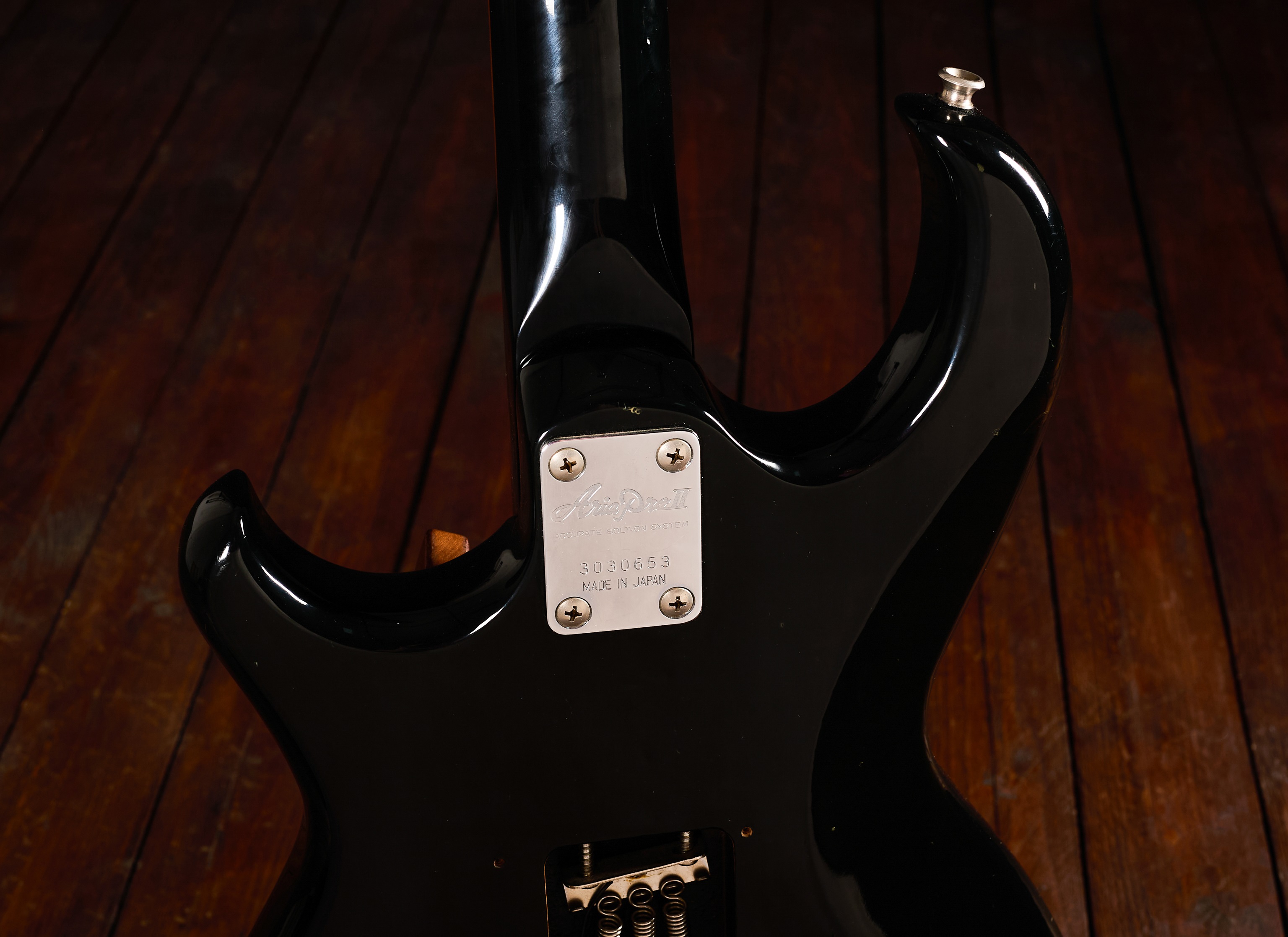 Aria Pro 2 1983 Inazuma-V MIJ Tuma Pickups (obrázek 5)