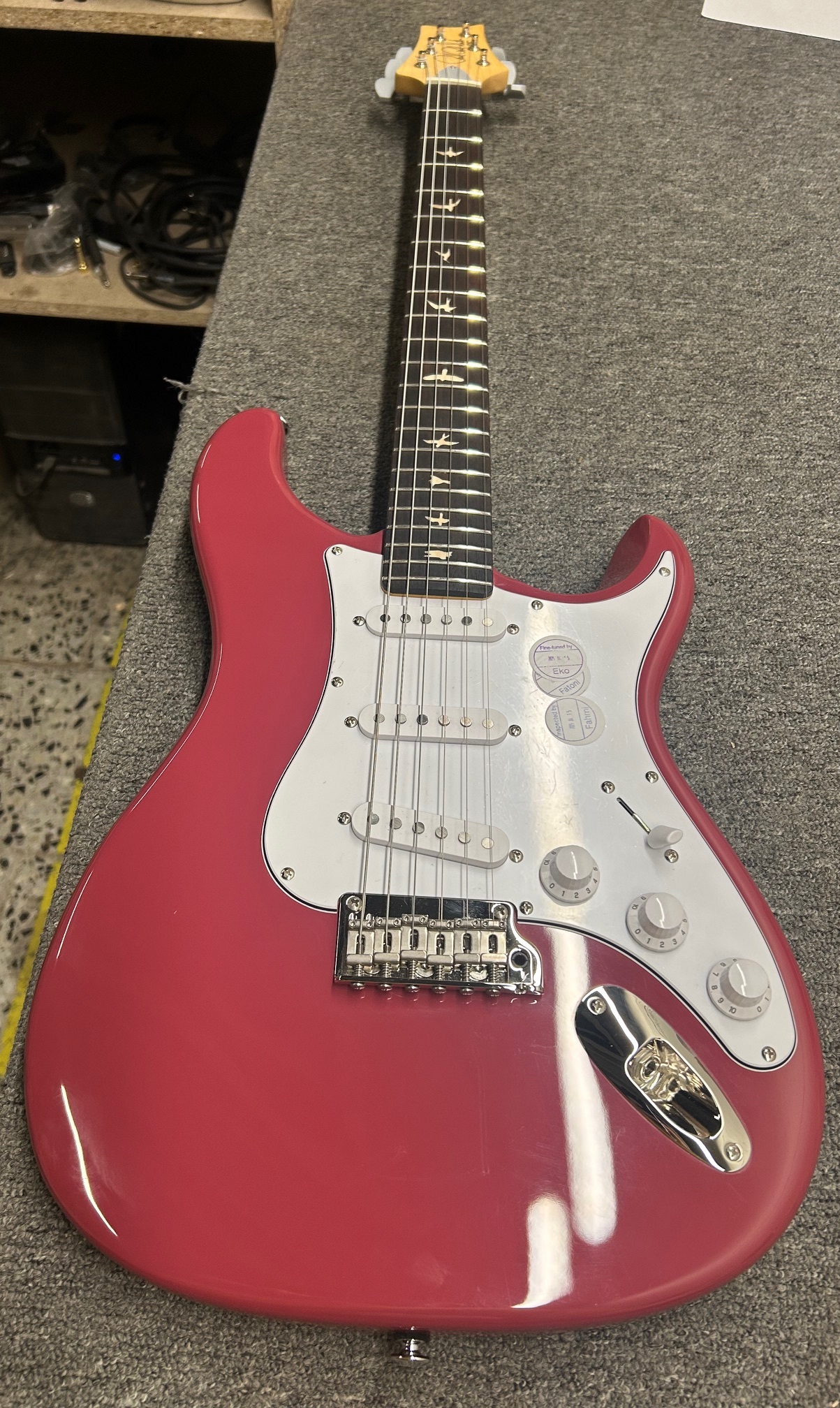 PRS SE Silver Sky RW Derby Red (použité) (obrázek 7)