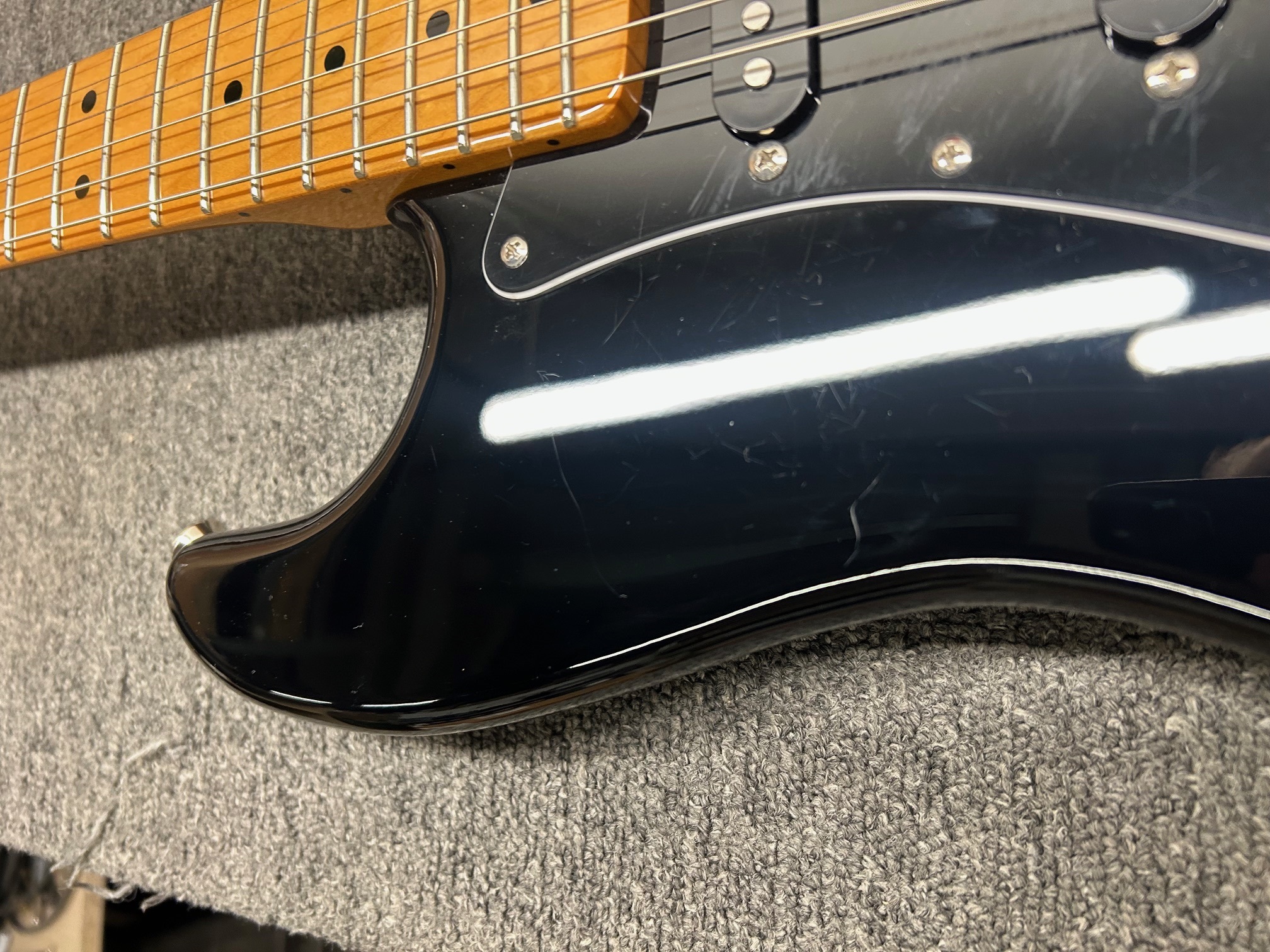 Fender Squier Classic Vibe 70s Stratocaster HSS MN BK (použité) (obrázek 9)