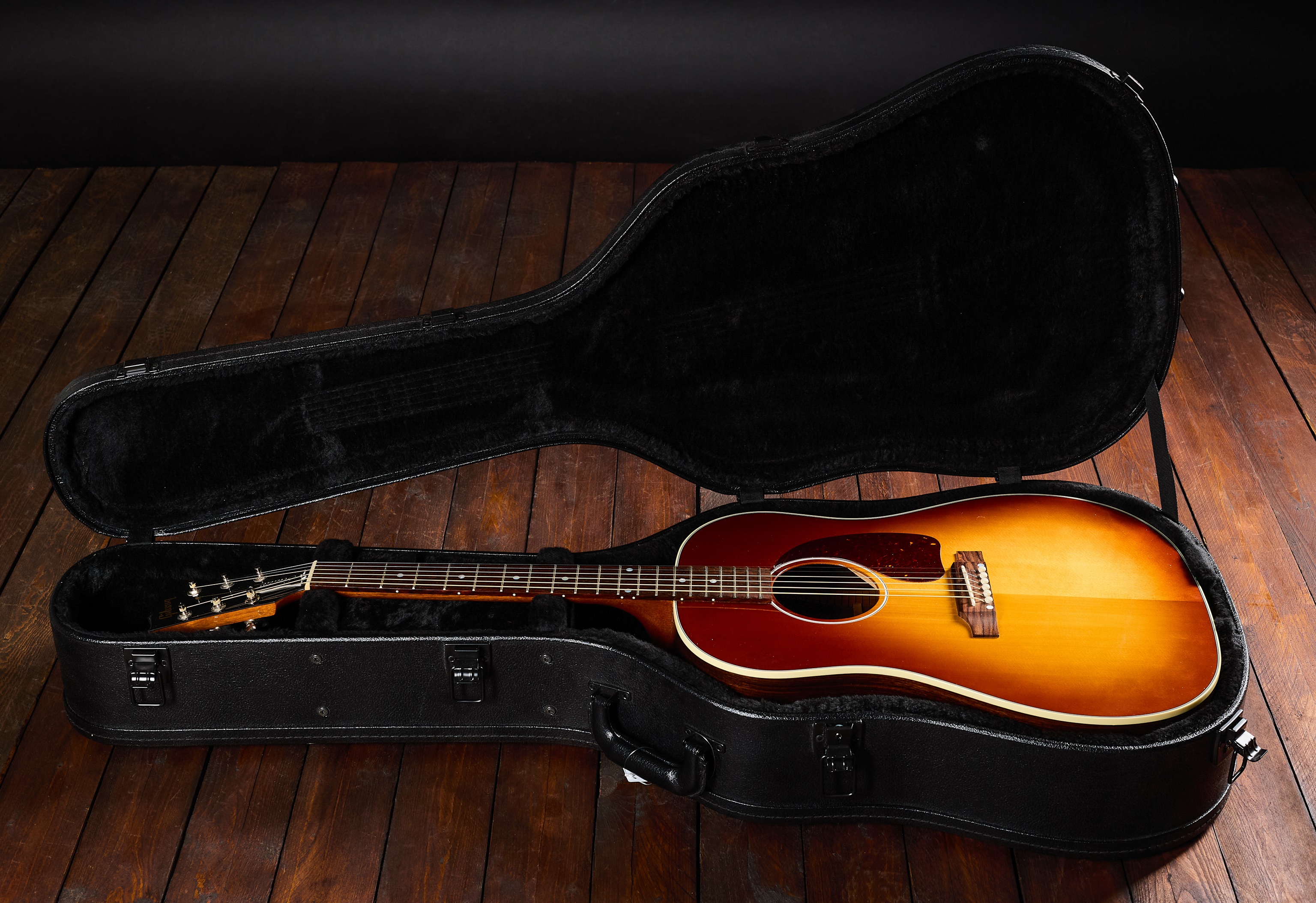 Gibson 2023 J-45 Studio Rosewood (obrázek 7)