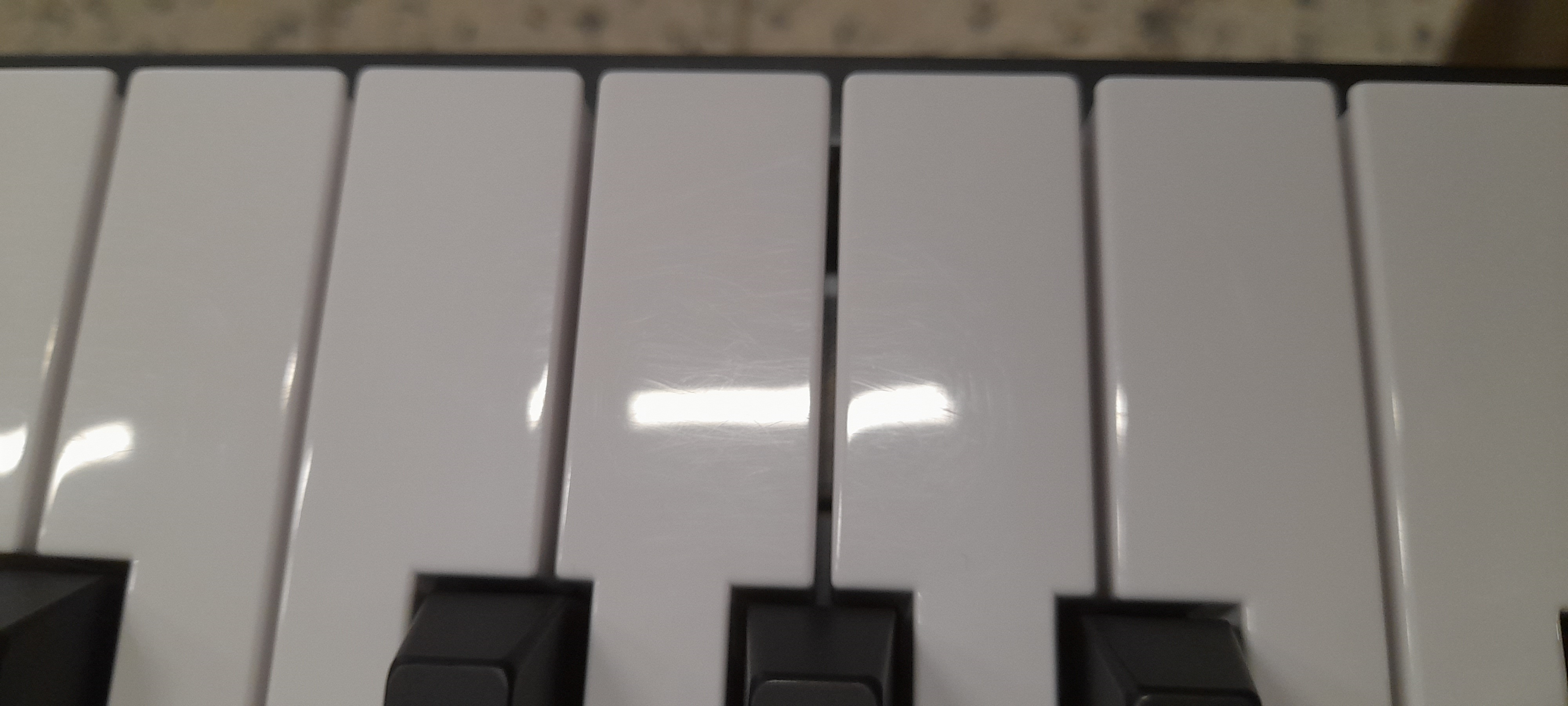 Novation Impulse 61 (použité) (obrázek 8)