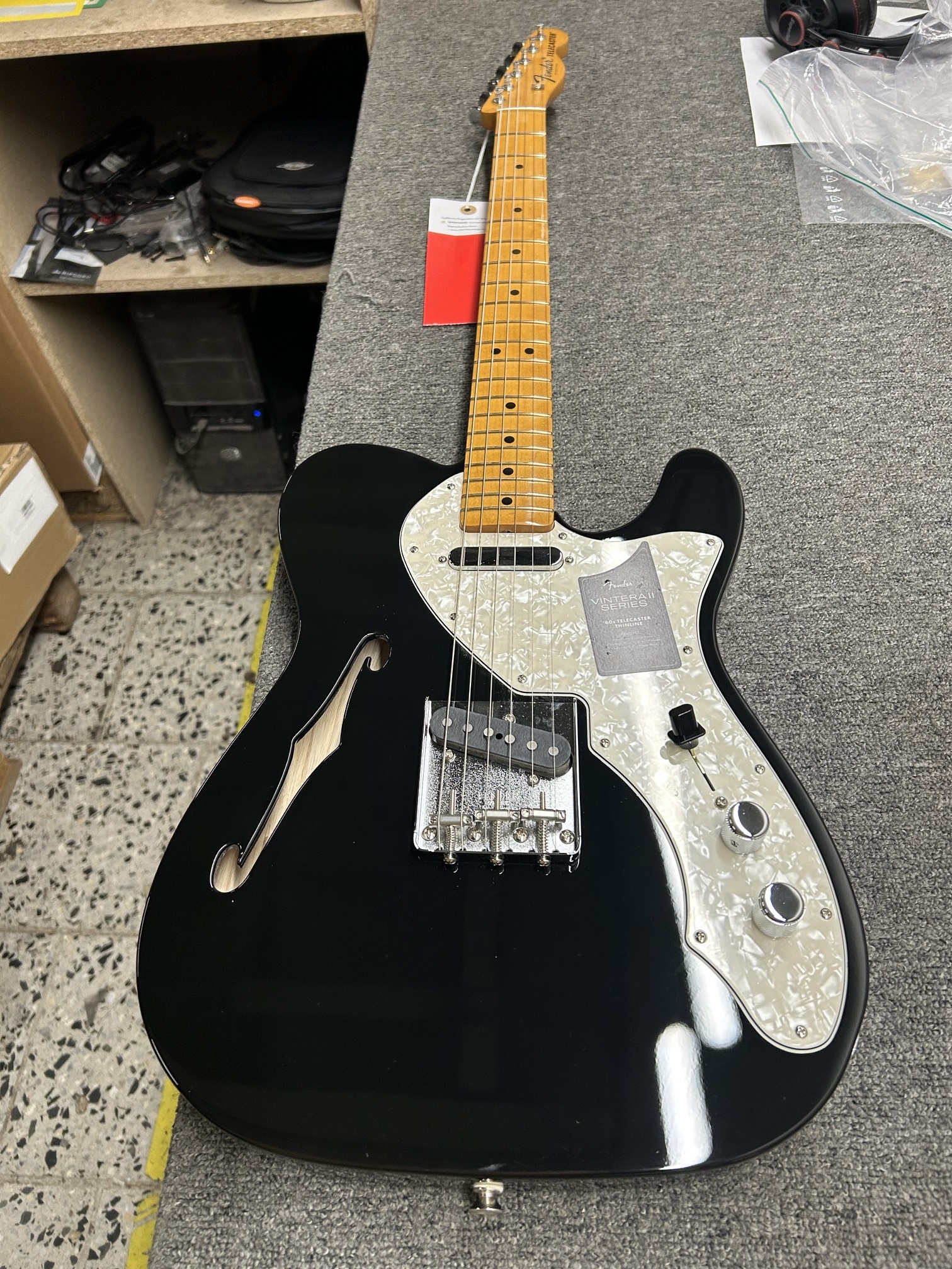 Fender Vintera II 60s Telecaster Thinline MN BK (použité) (obrázek 9)