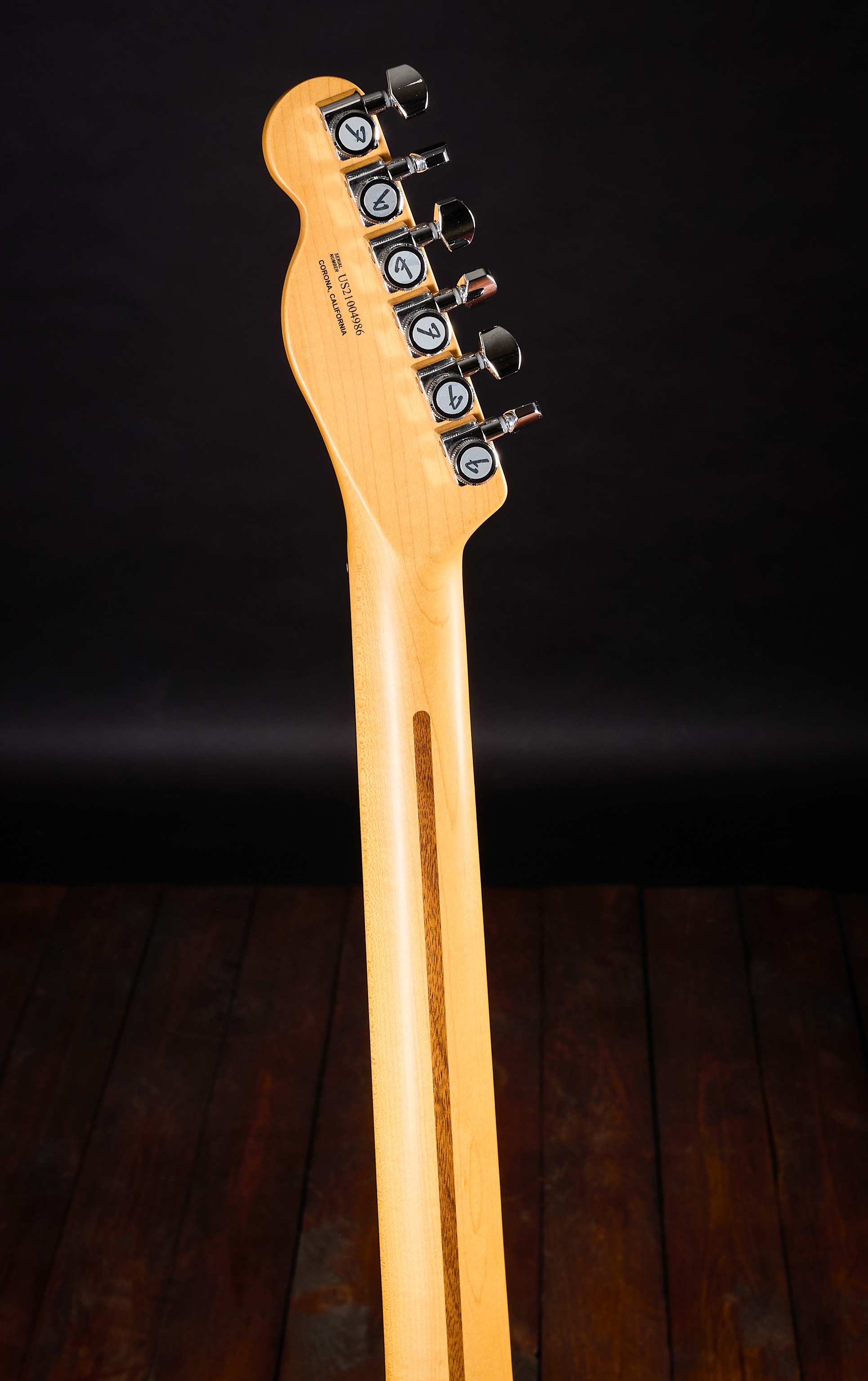 Fender 2021 American Ultra Telecaster Denim Burst (obrázek 7)