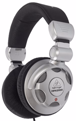 Behringer HPX2000 (ausgepackt)