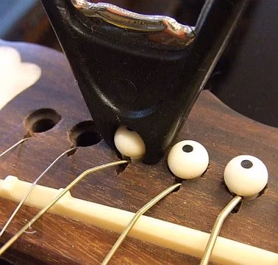 Dunlop Bridge Pin Puller/Bottle Opener - Klemmen Entferner