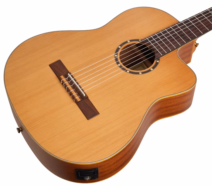 Ortega RCE131 - Klassische elektroakustische Gitarre