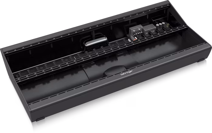 Behringer EURORACK GO - Eurorack Case