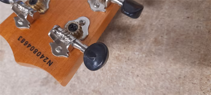 Flight NUS 350 DC (beschädigt) - Akustische Ukulele
